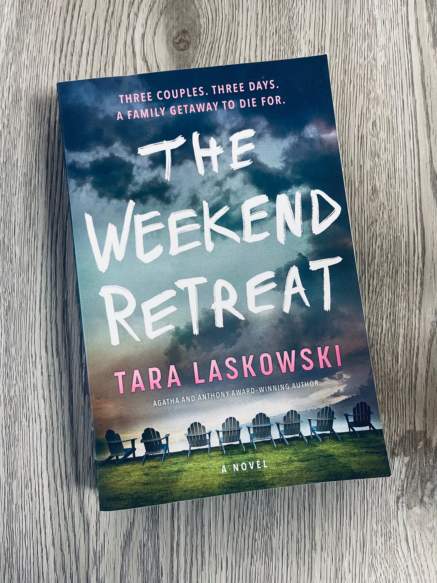 The Weekend Retreat by Tara Laskowski-Used