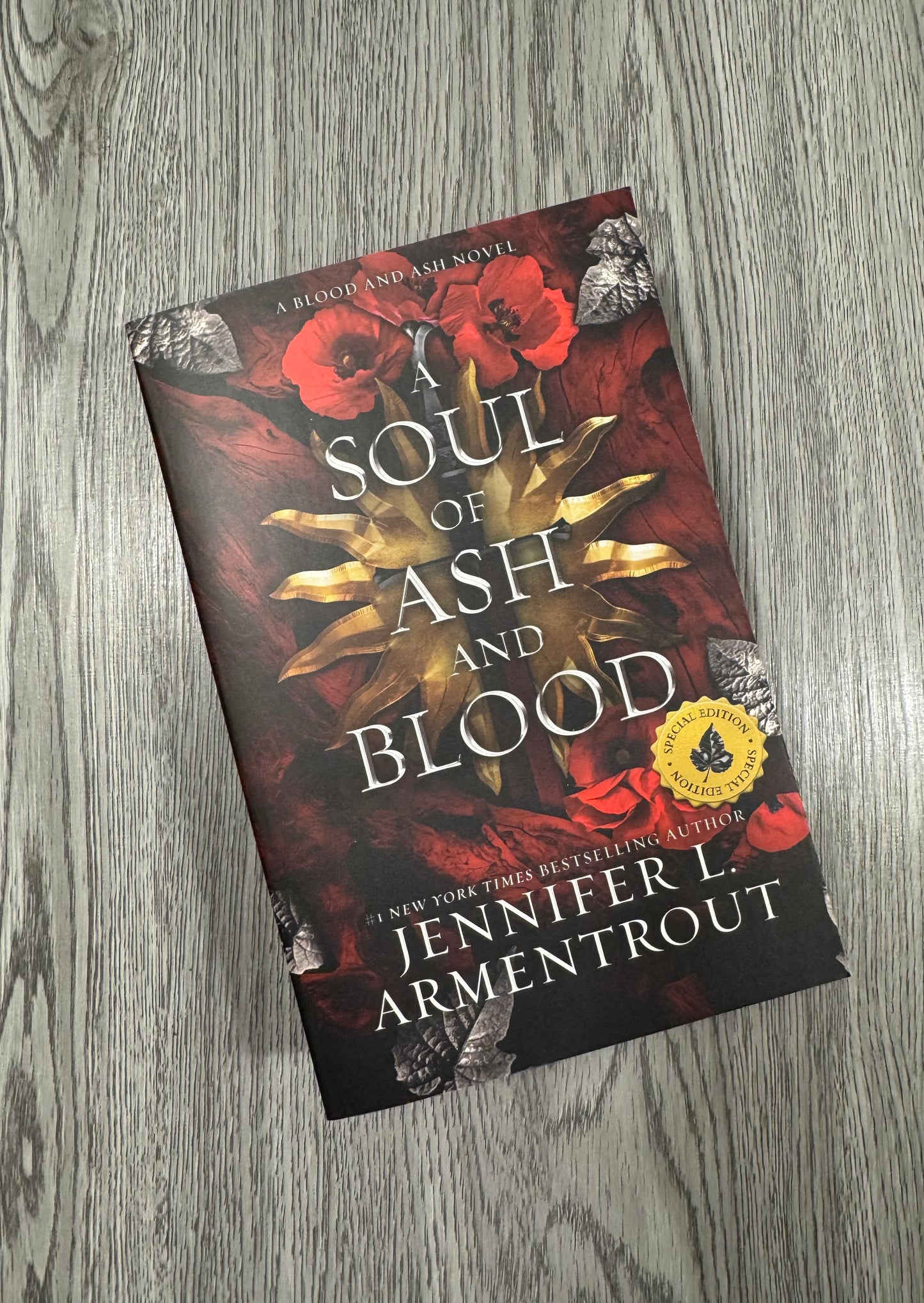 A Soul of Ash and Blood ( Blood & Ash #5) by Jennifer L Armentrout-Used