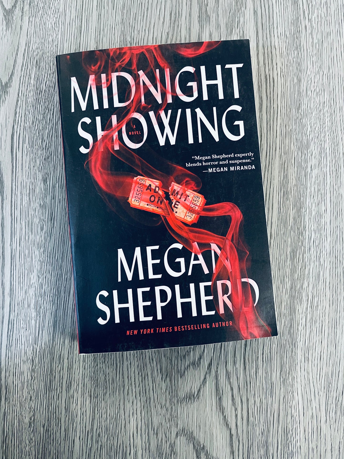 Midnight Showing ( Malice Compendium) by Megan Shepherd-Used