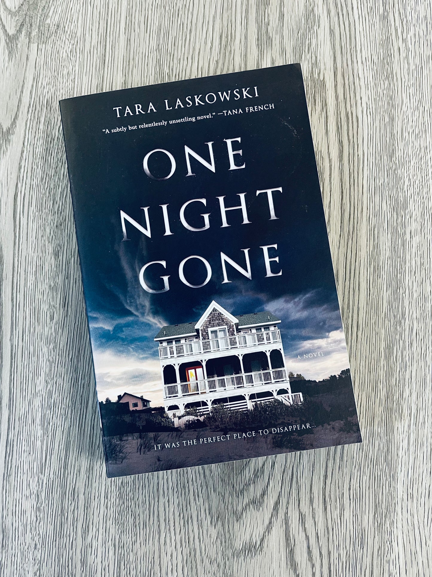 One Night Gone by Tara Laskowski-Used