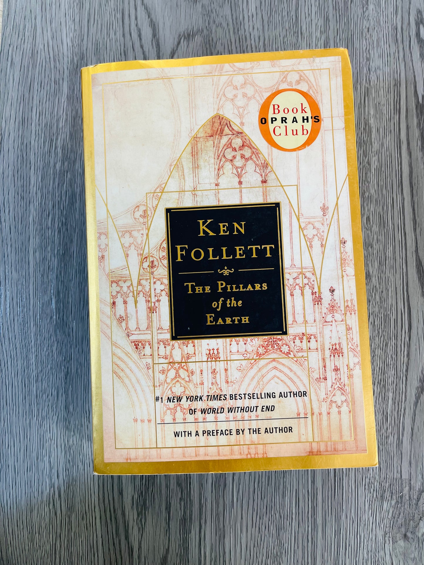 Pillars of the Earth (Kingsbridge #1) by Ken Follett-Used