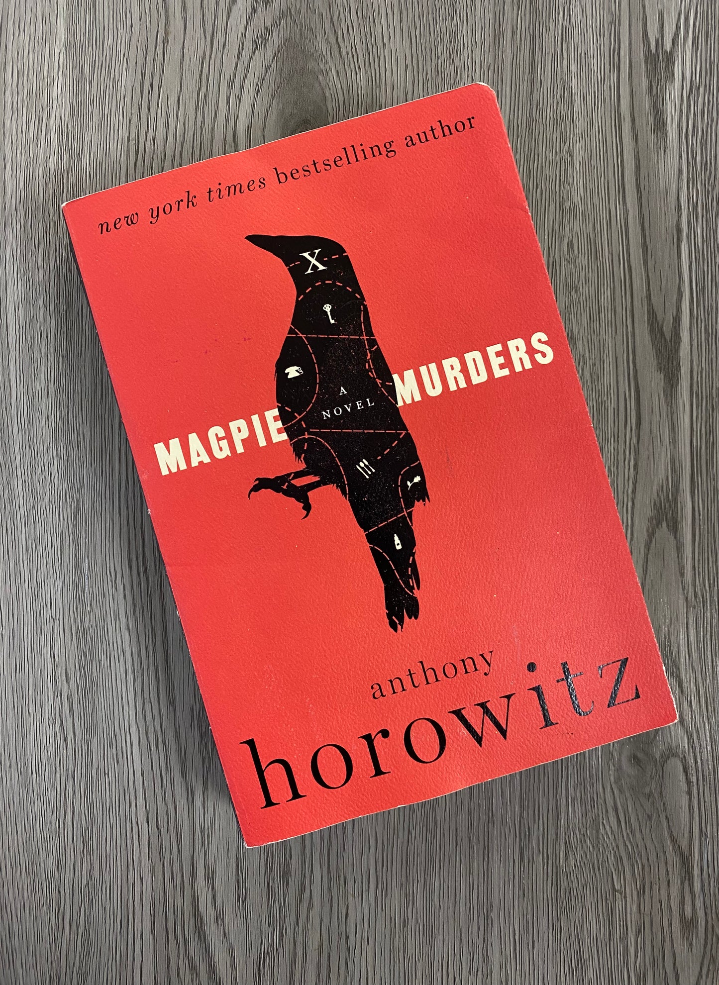 Magpie Murders (Susan Ryeland #1) by Anthony Horowitz-Used