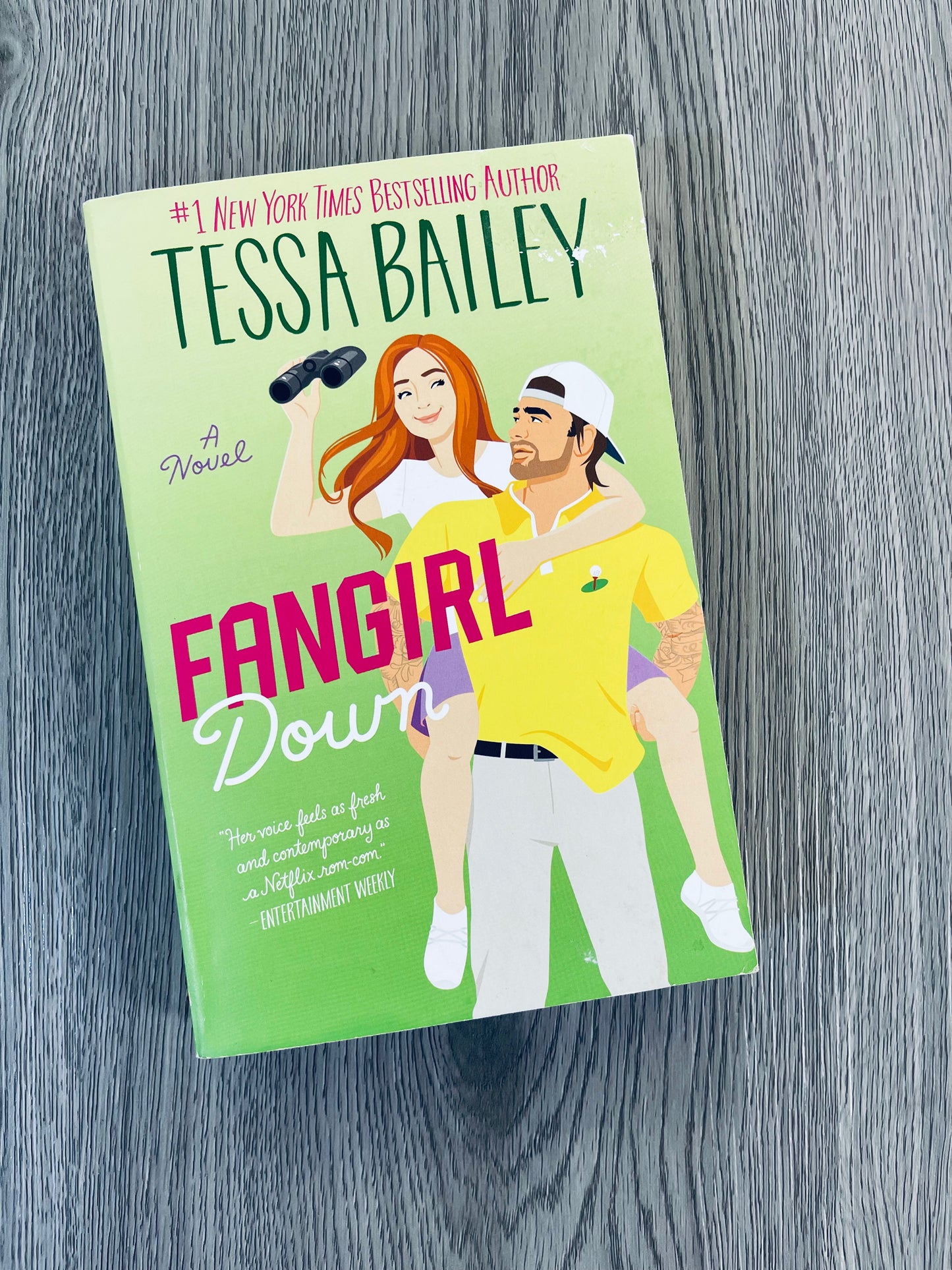 Fangirl Down (Big Shots #1) by Tessa Bailey-Used