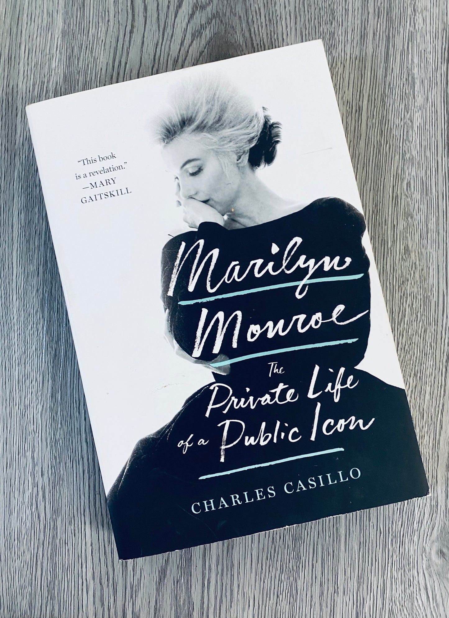 Marilyn Monroe: The Private life of a Public Icon by Charles Casillo-Used
