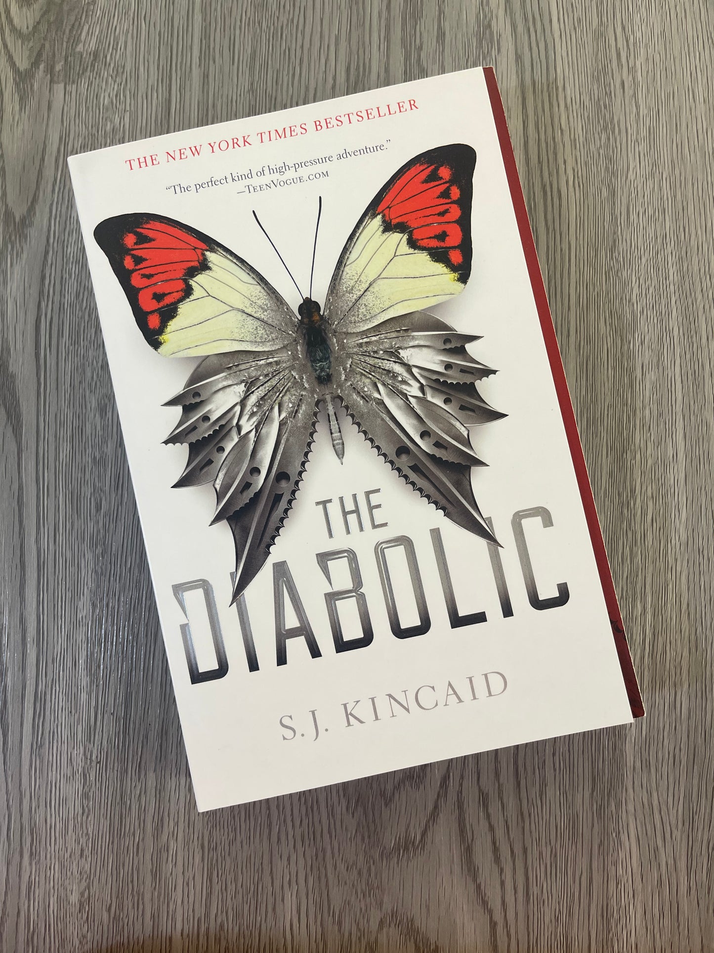 The Diabolic (The Diabolic #1) by S.J Kincaid-Used