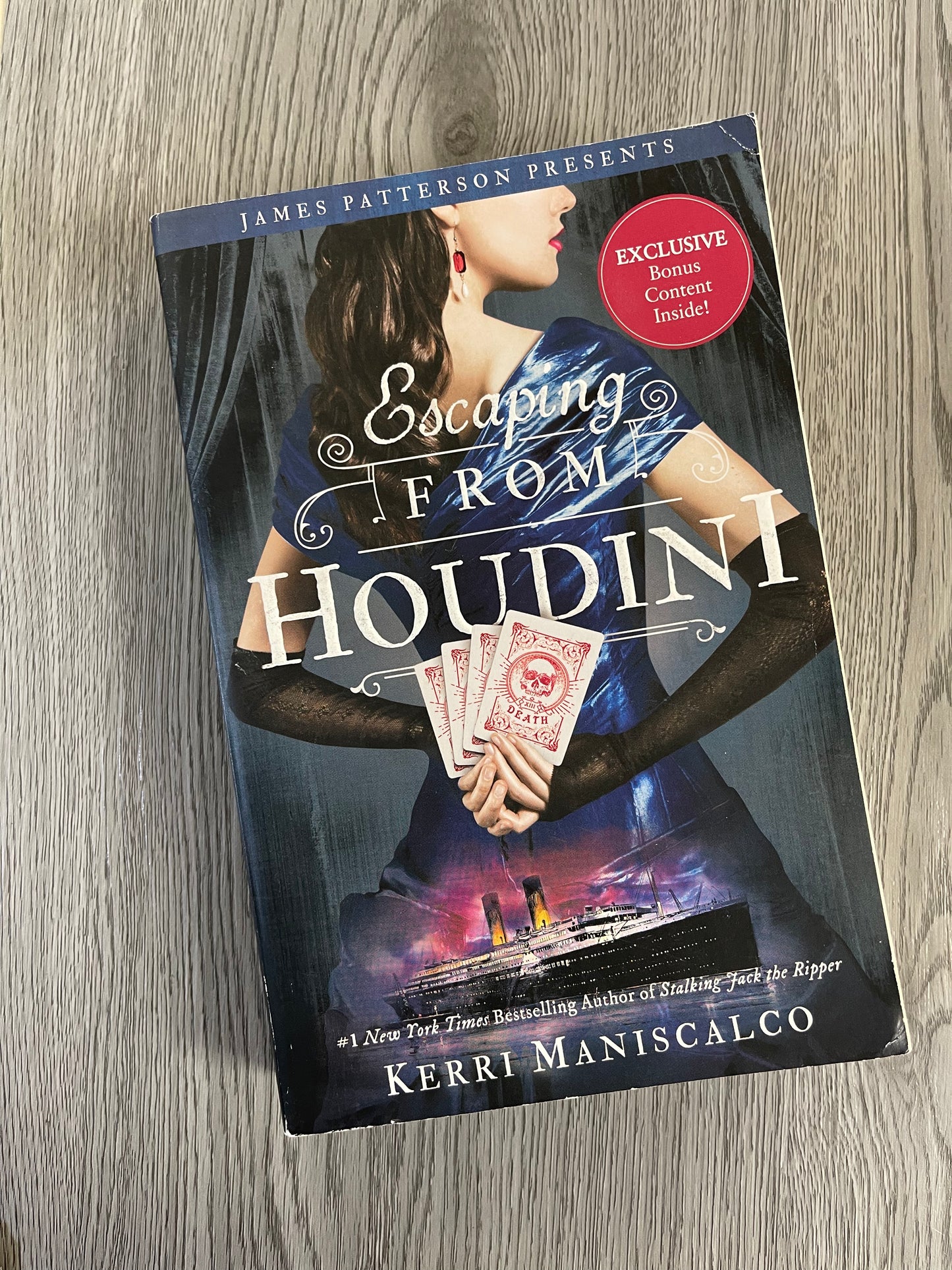 Escaping from Houdini (Stalking Jack the Ripper #3 ) by Kerri Maniscalco-Used