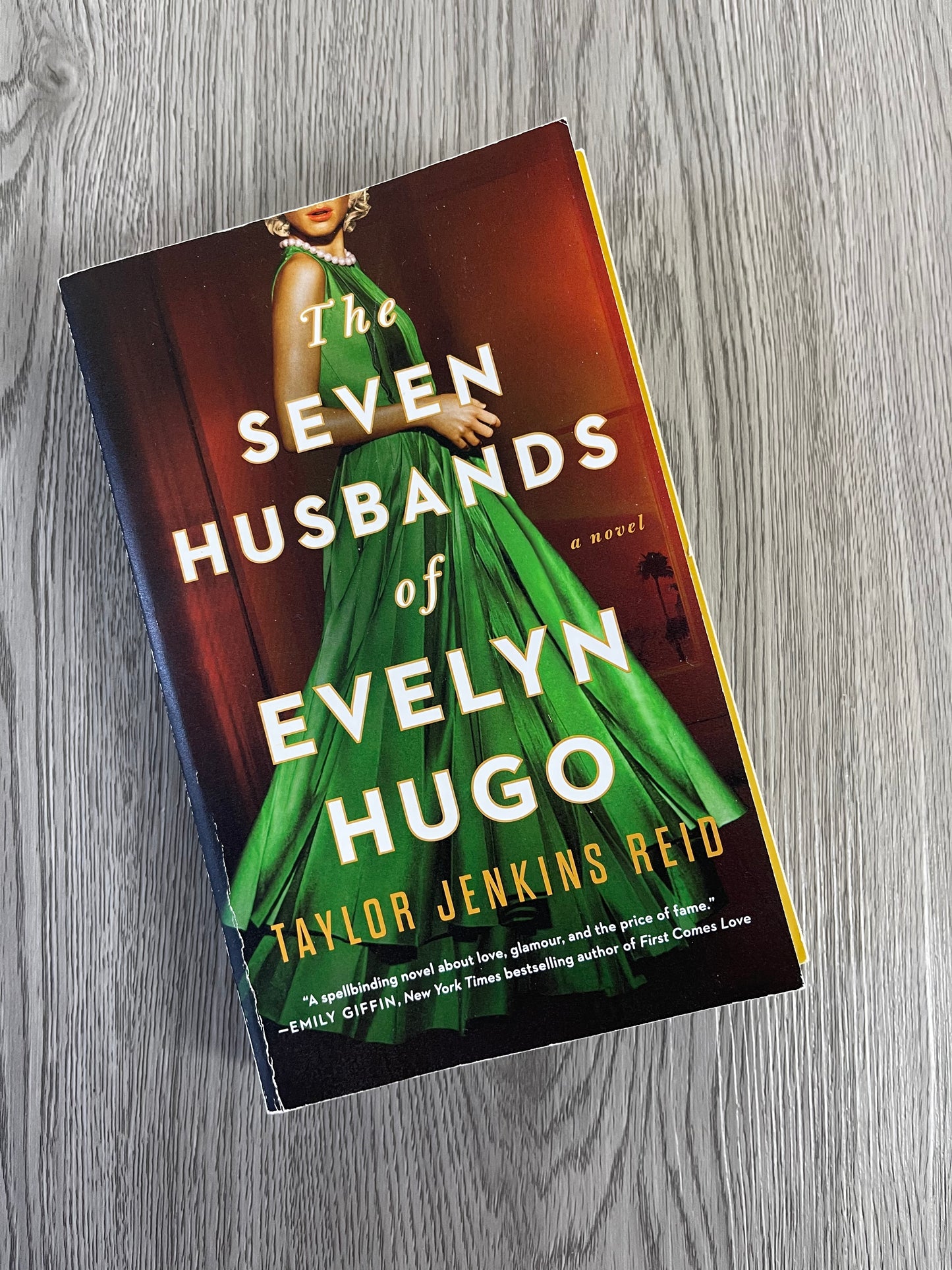 The Seven Husbands of Evelyn Hugo by Taylor Jenkins Reid-Used