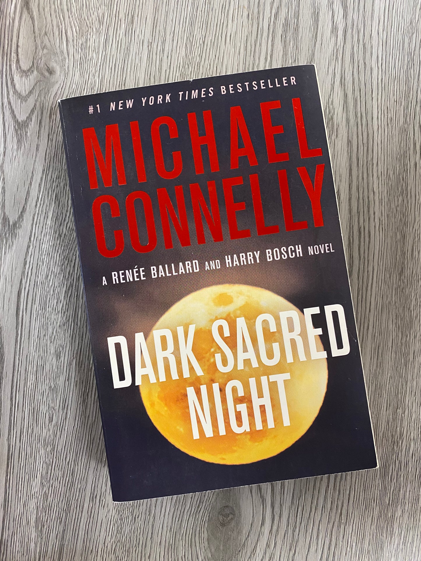 Dark Sacred Night ( Renée Ballard #2) by Michael Connelly-Used