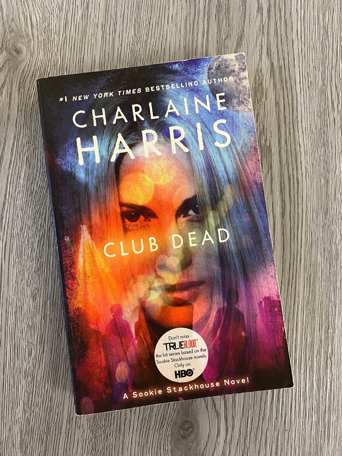 Club Dead ( Sookie Stackhouse #3) by Charlaine Harris-Used