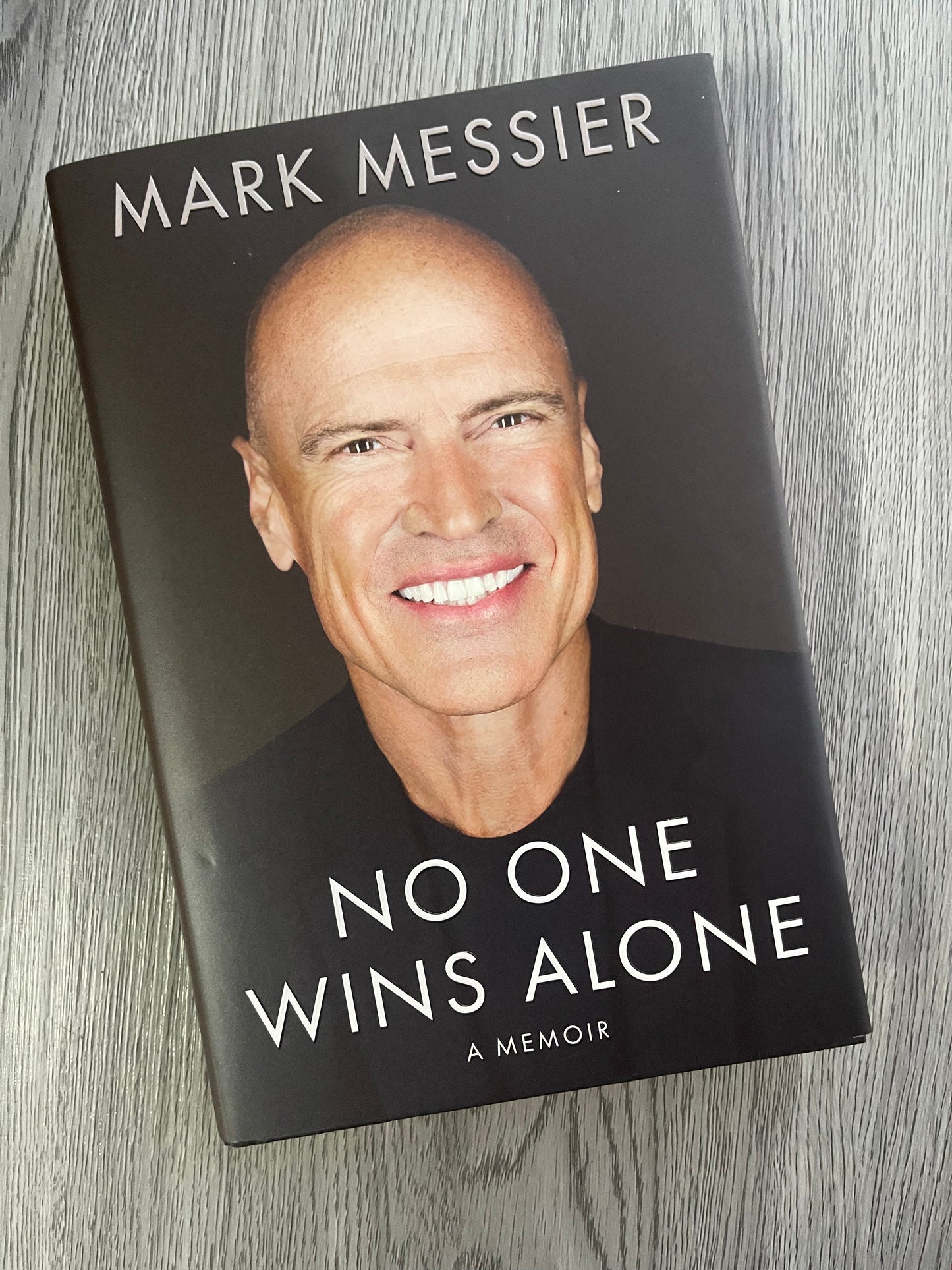 No One Wins Alone by Mark Messier-Used