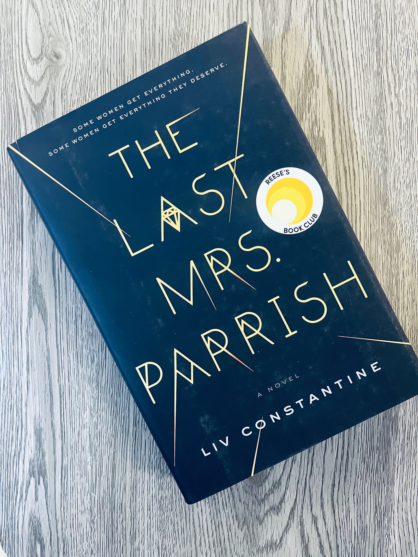 The Last Mrs Parish (Mrs. Parrish #1) by Liv Constantine - Hardcover Used