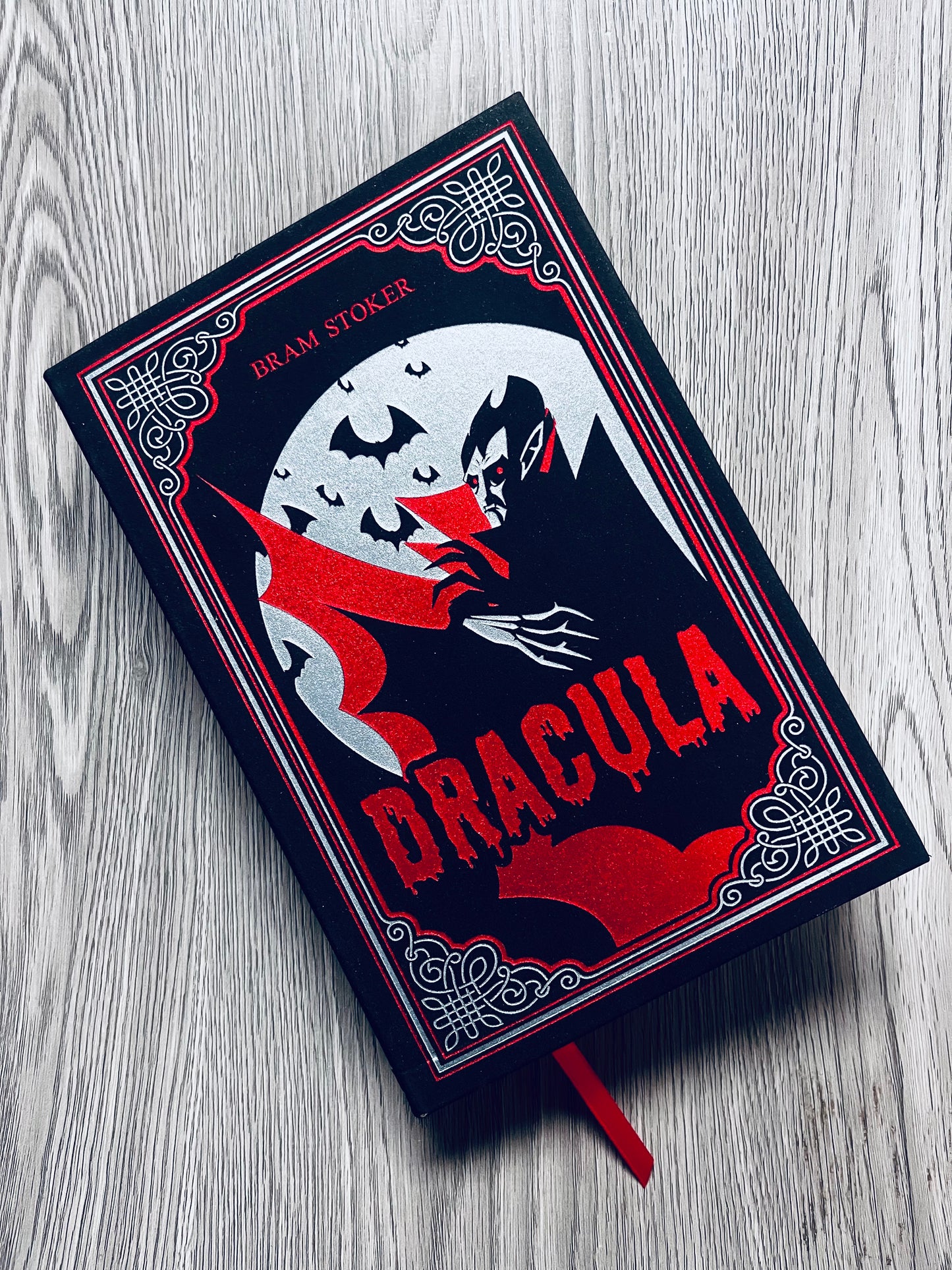 Dracula by Bram Stoker-Used