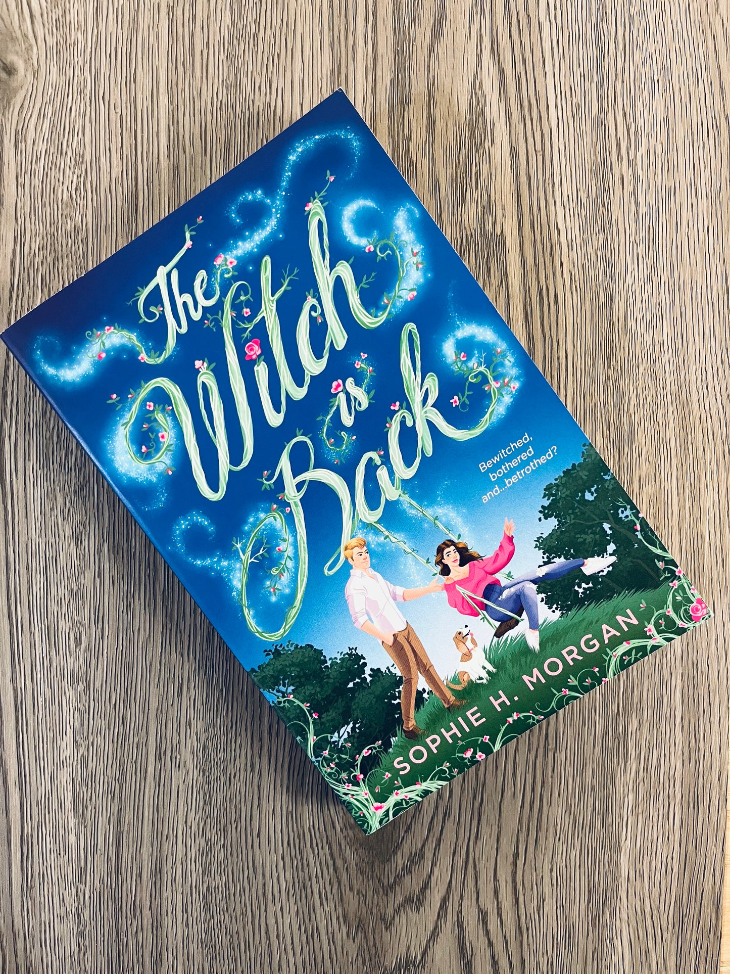 The Witch is Back (Toil and Trouble #1) by Sophie H.Morgan-Used