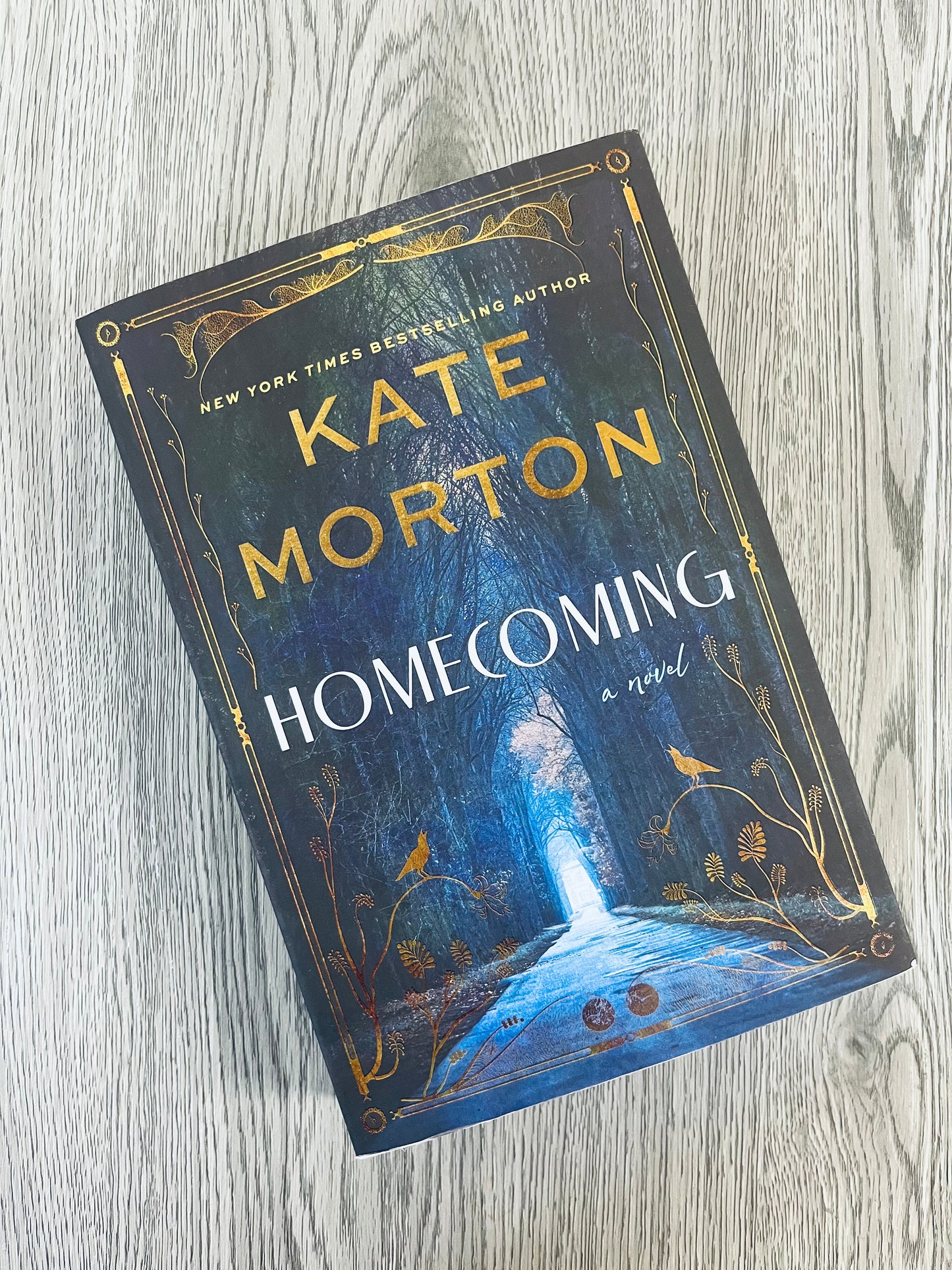 Homecoming by Kate Morton - Used