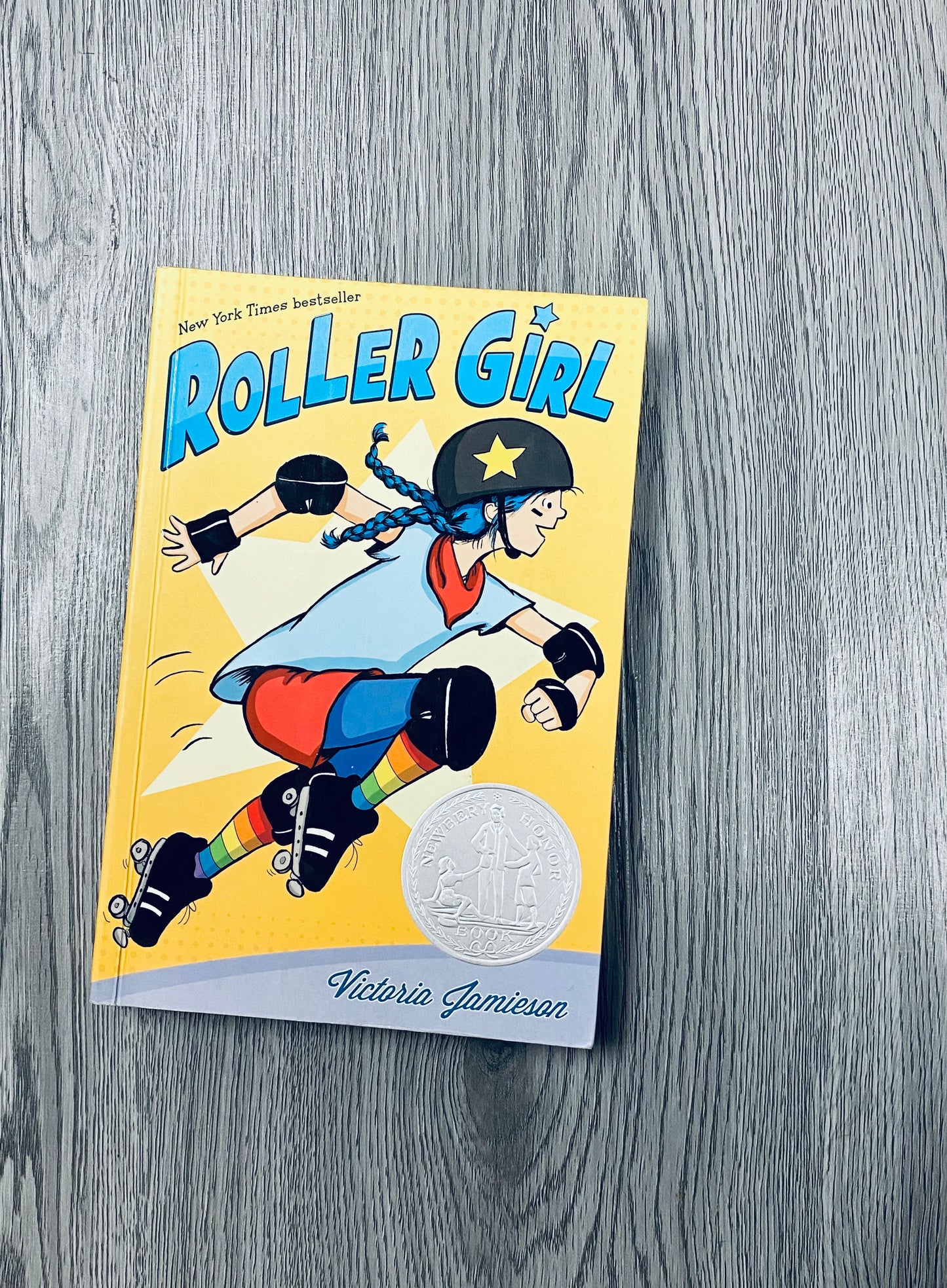 Roller Girl by Victoria Jameson - Graphic Novel - Used