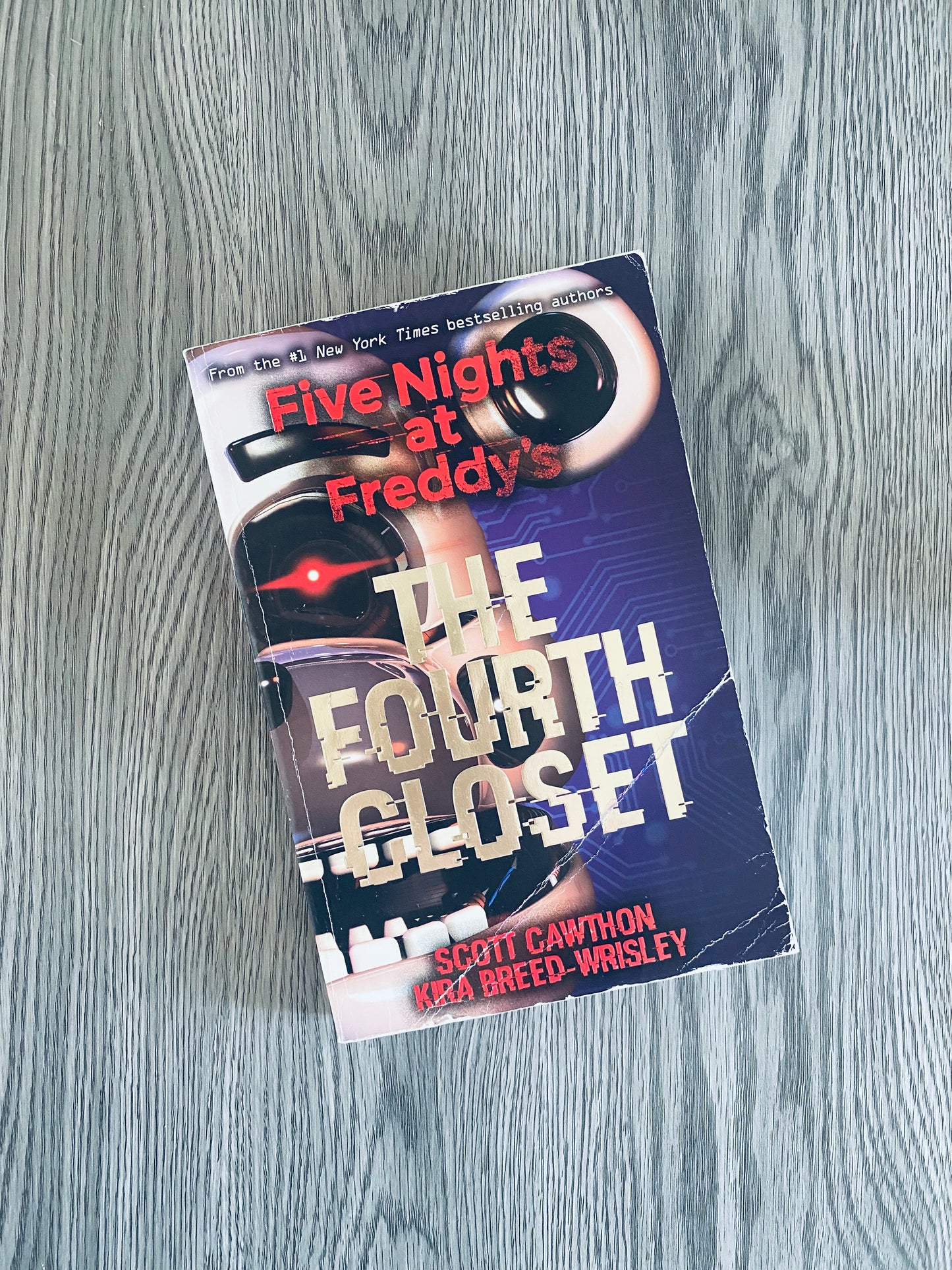 Five Night at Freddy's by Scott Cawthon-Used