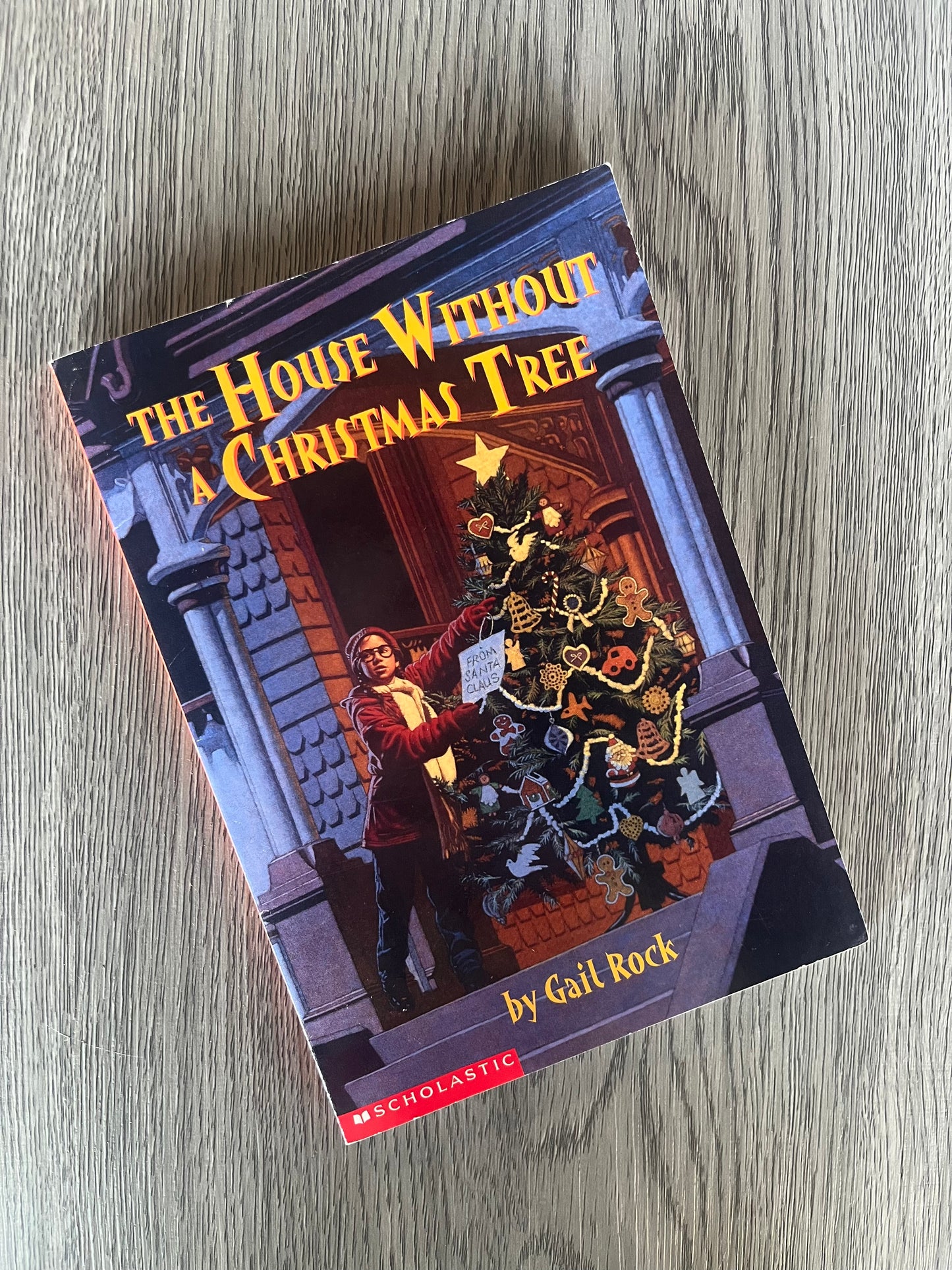 The House without a Christmas Tree by Gail Rock - Used
