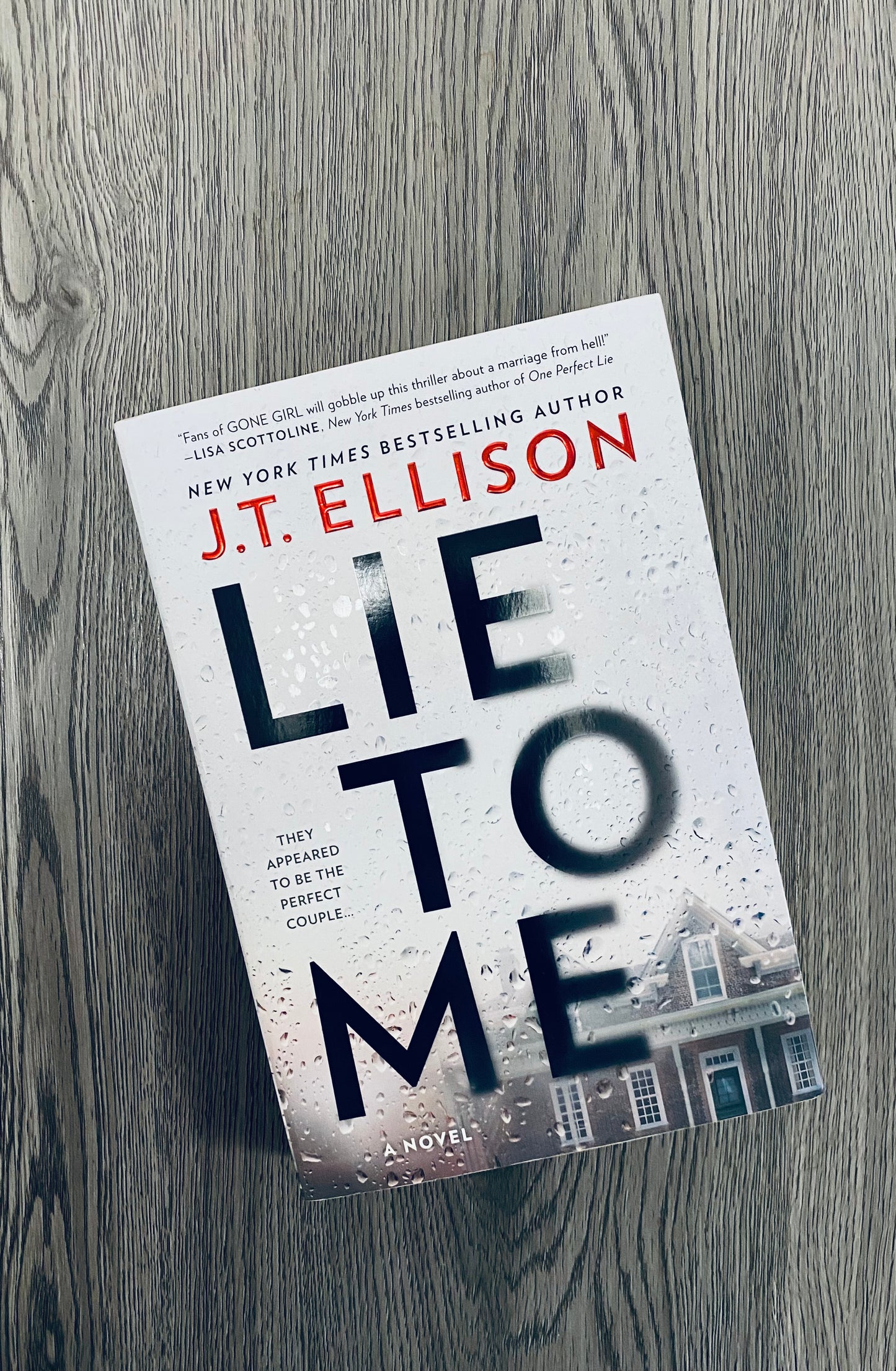 Lie To Me by J.T Ellison-Used