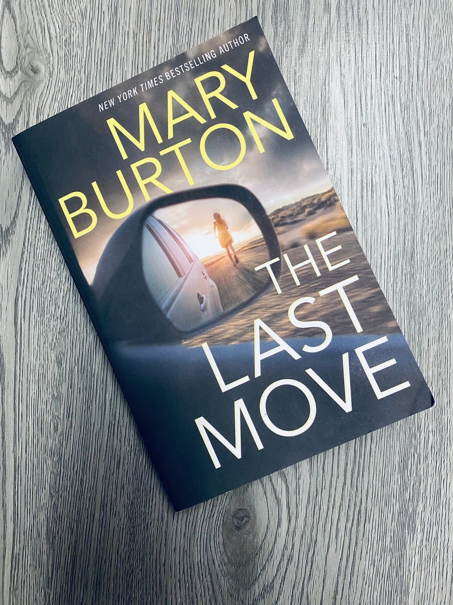 The Last Move (Criminal Profiler #1) by Mary Burton-Used
