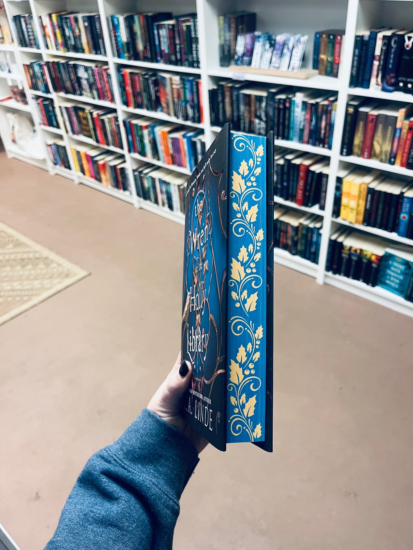 The Wren in the Holly Library by K.A. Linde - Deluxe Edition-Hardcover Used