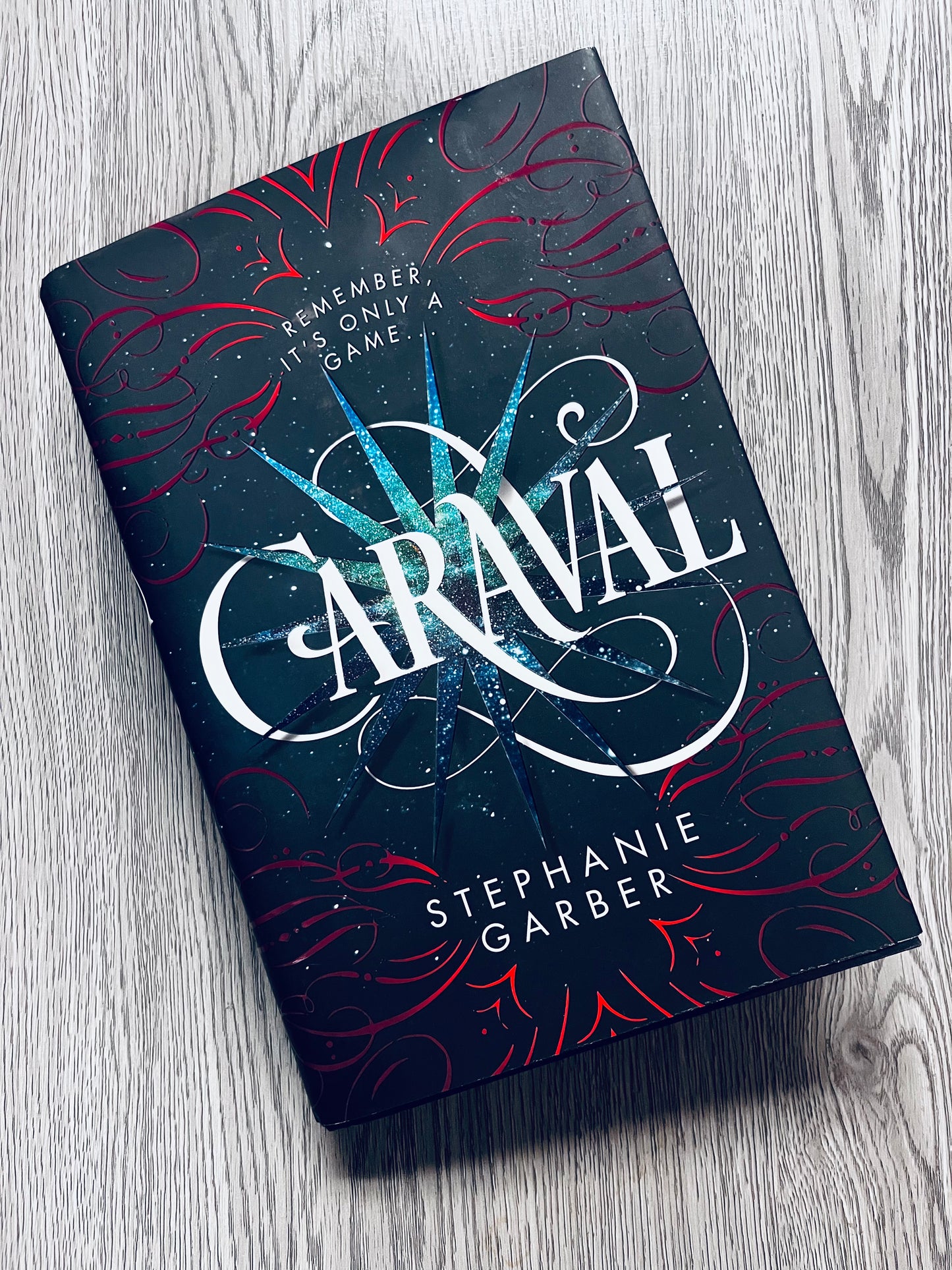Caraval (Caraval #1) by Stephanie Garber-Hardcover Used