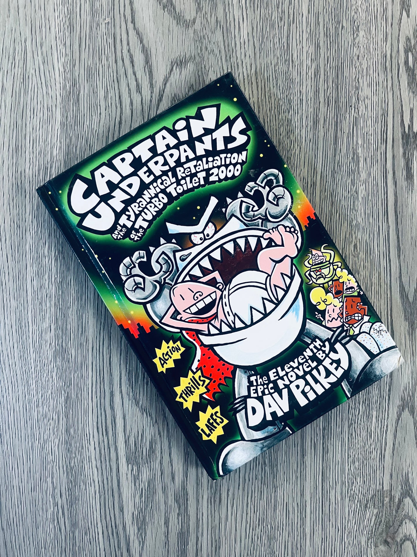Captain Underpants by Dav Pilkey - Hardcover Used