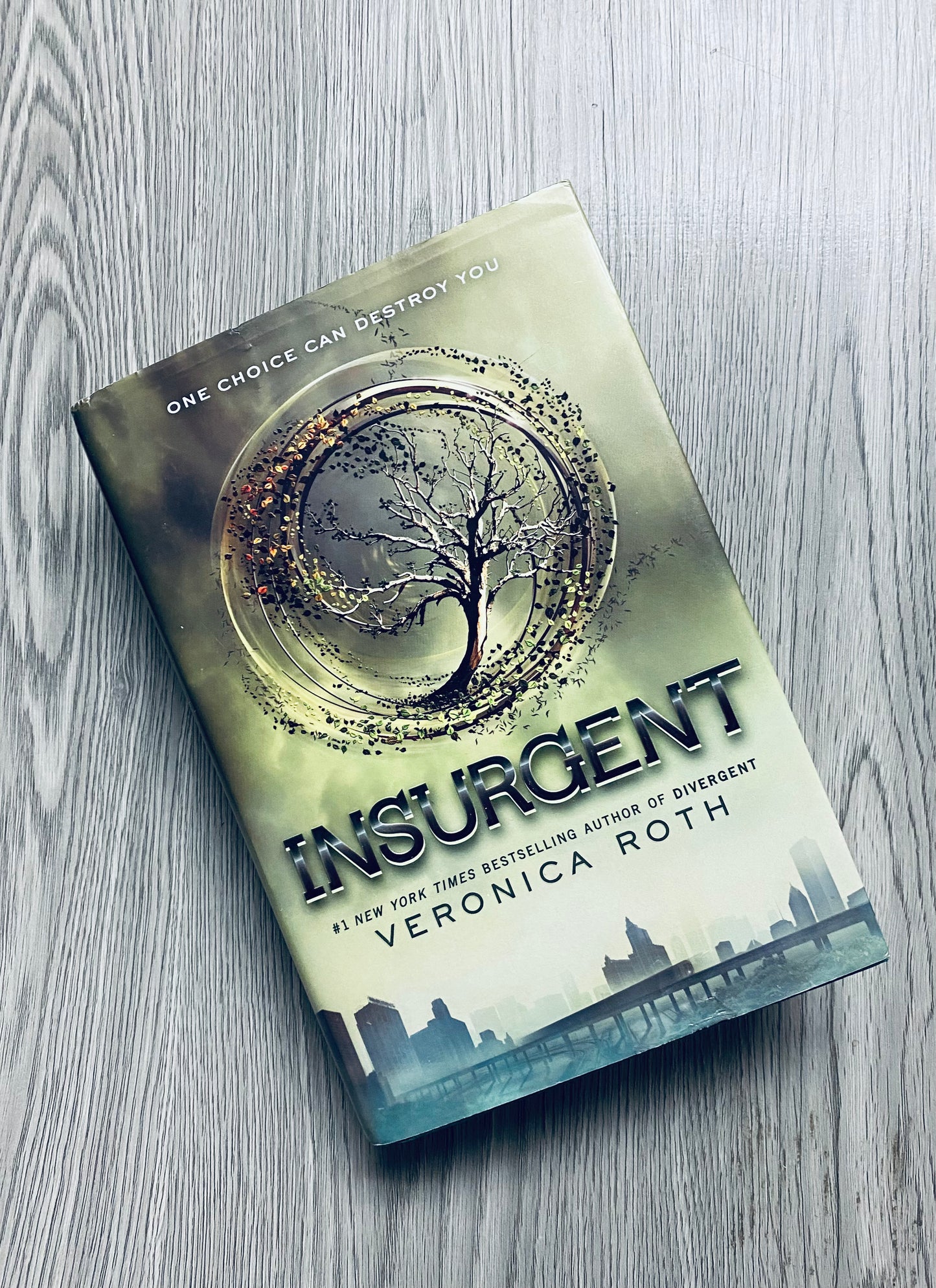 Insurgent (Divergent #2) by Veronica Roth-Hardcover Used