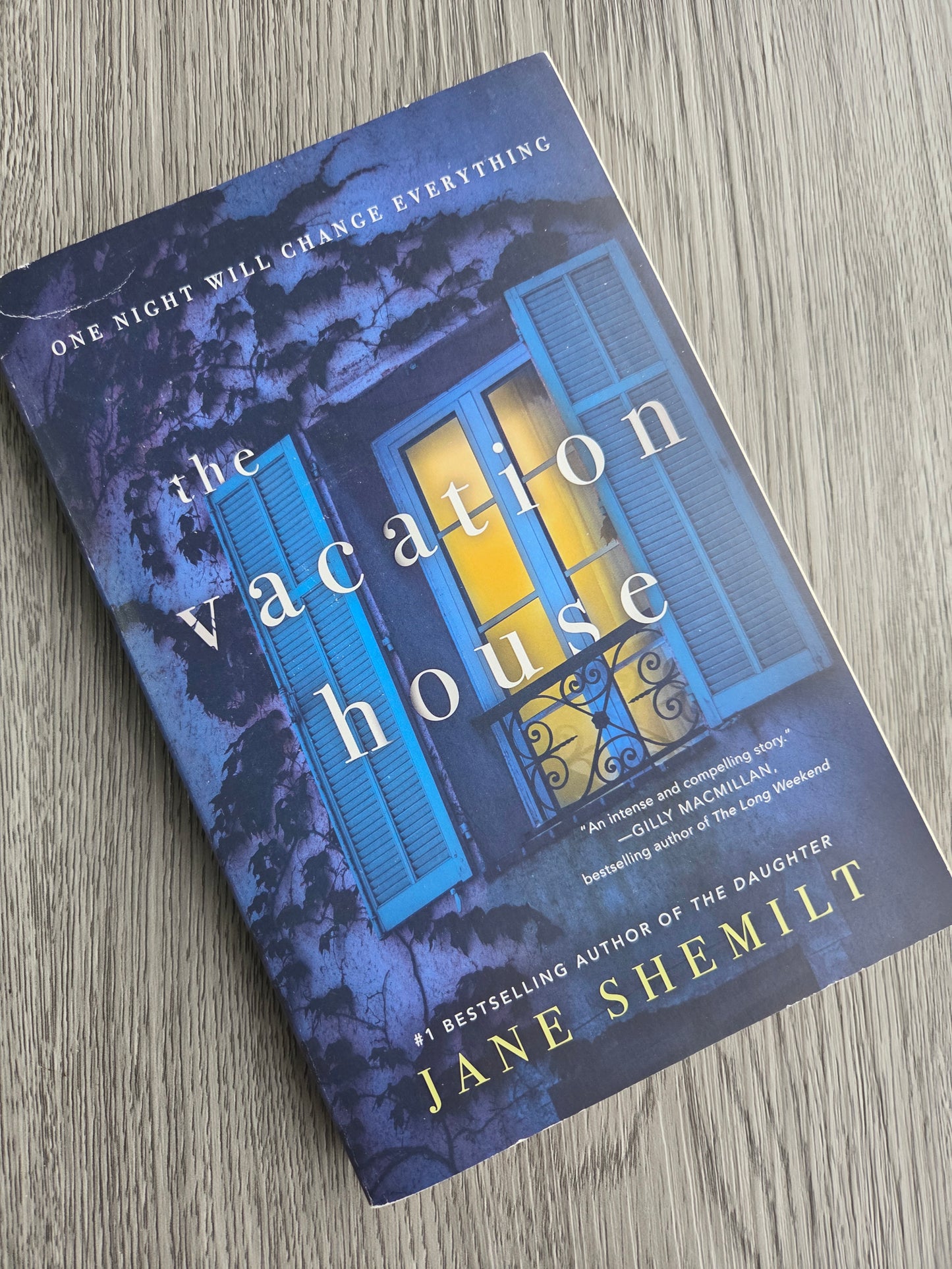 The Vacation House by Jane Shemilt - Used