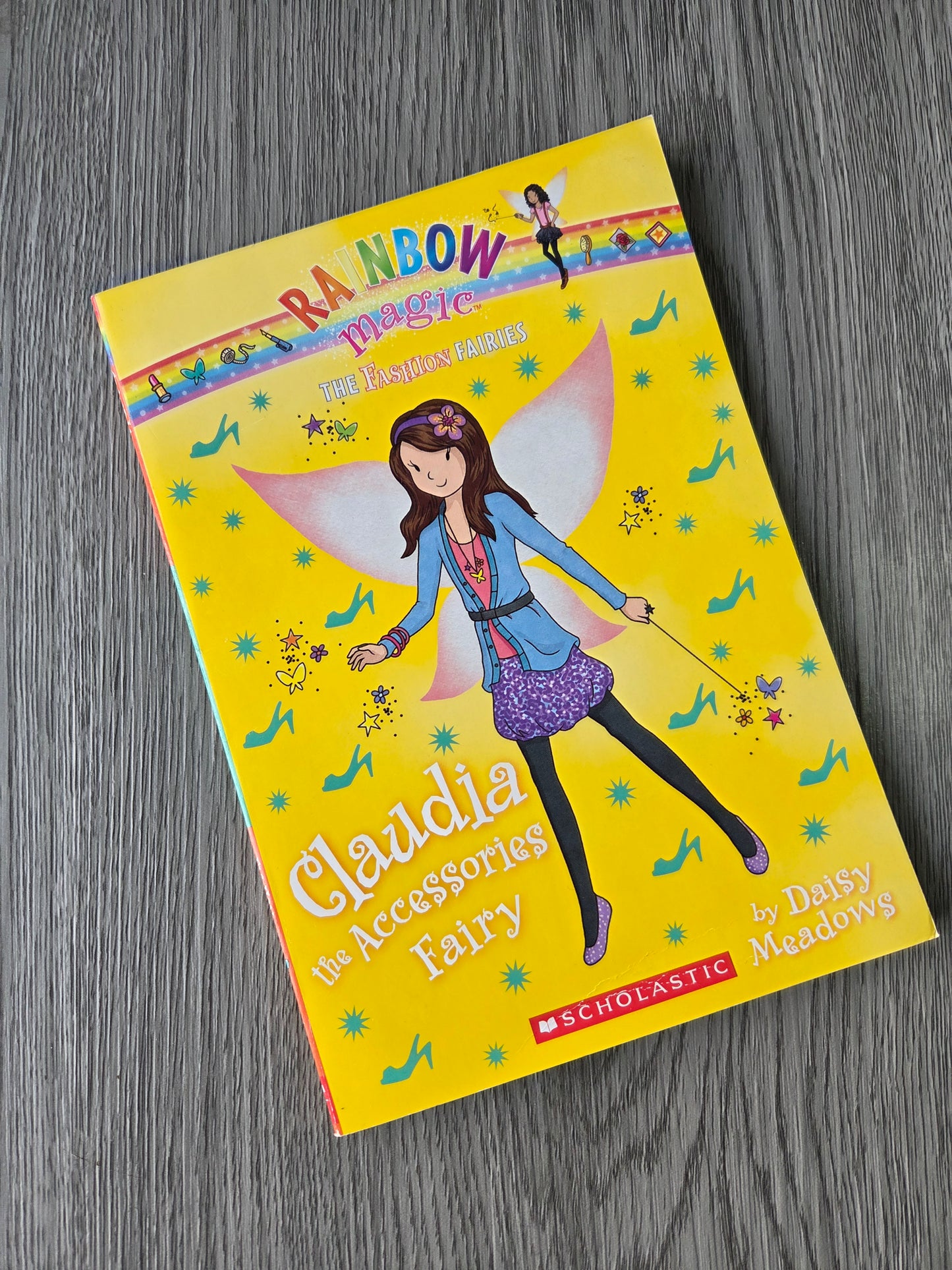 Rainbow Magic, The Fashion Fairies by Daisy Meadows-Used