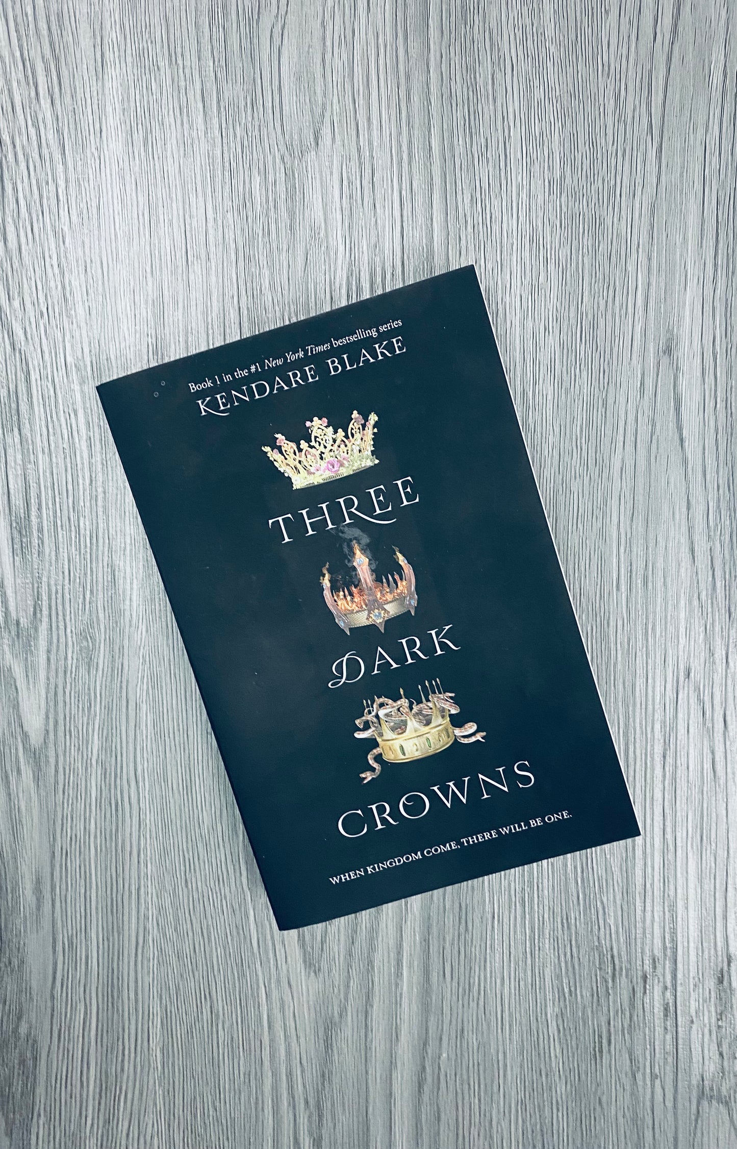 Three Dark Crowns (Three Dark Crowns #1) by Kendare Blake-Used