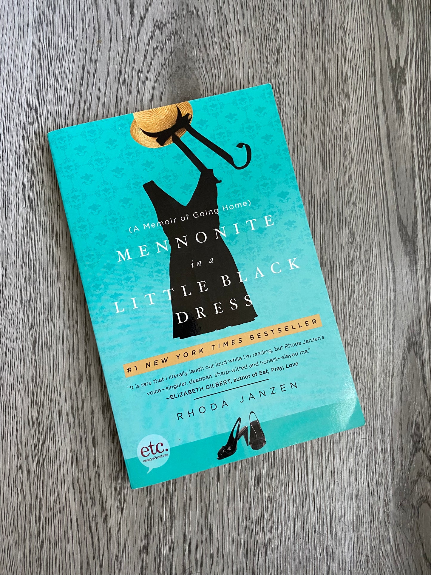 Mennonite in a Little Black Dress - A Memoir of Going Home (Mennonite #1) by Rhoda Janzen-Used