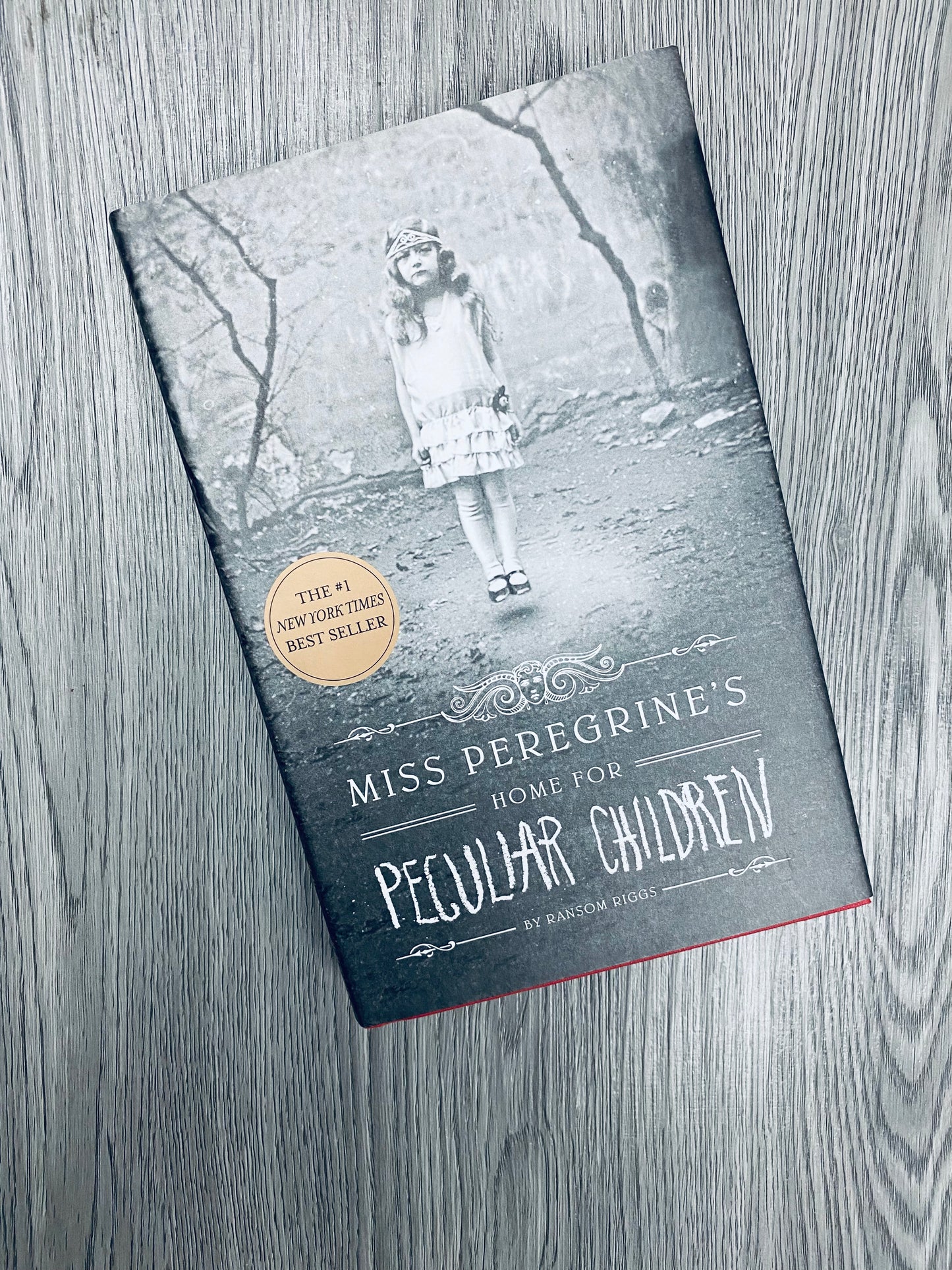 Miss Peregrine's Home for Peculiar Children (Miss Peregine's Peculiar Children #1) by Ransom Riggs-Used