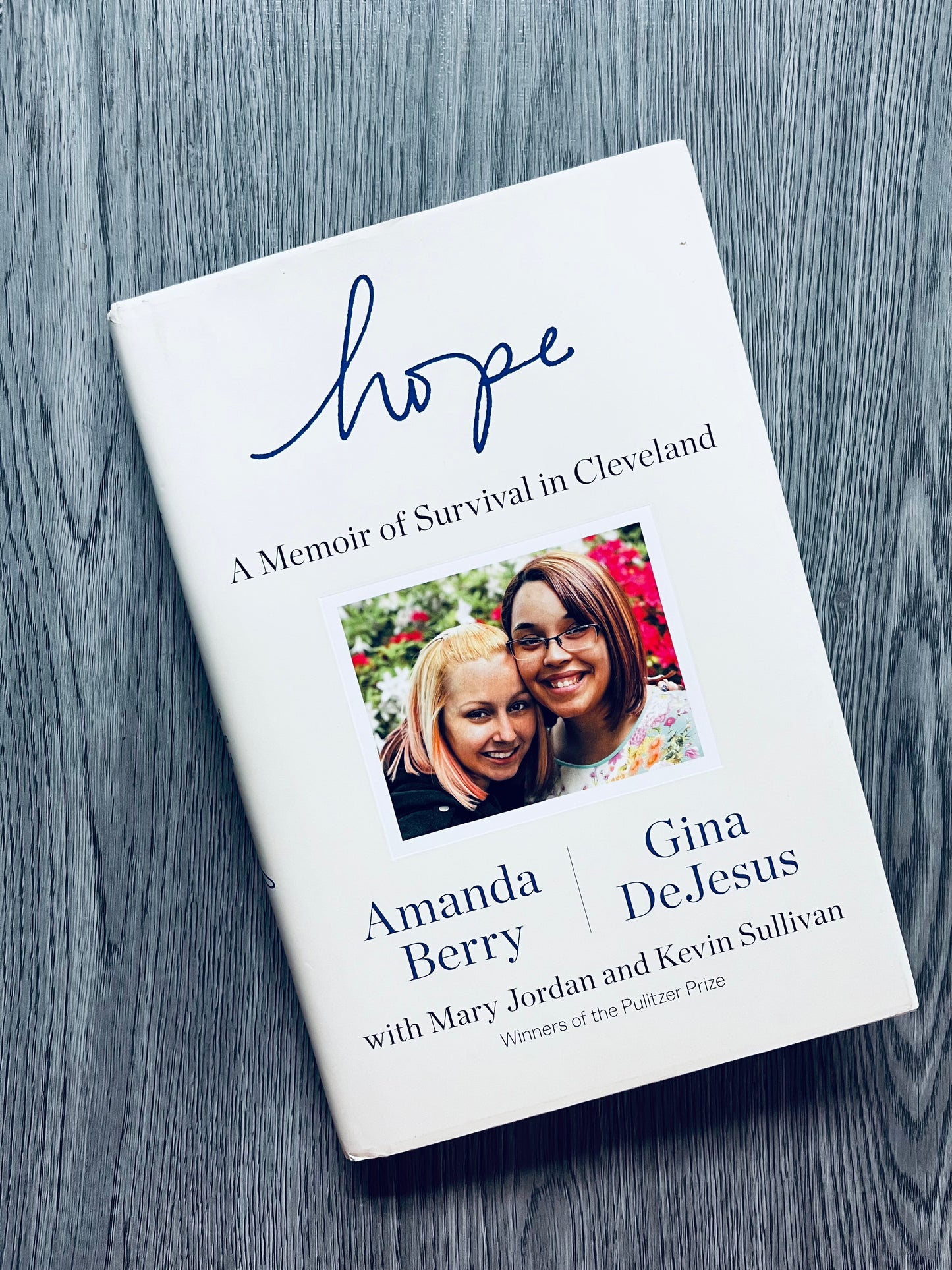 Hope: A Memoir of Survival in Cleveland by Amanda Berry - Hardcover Used