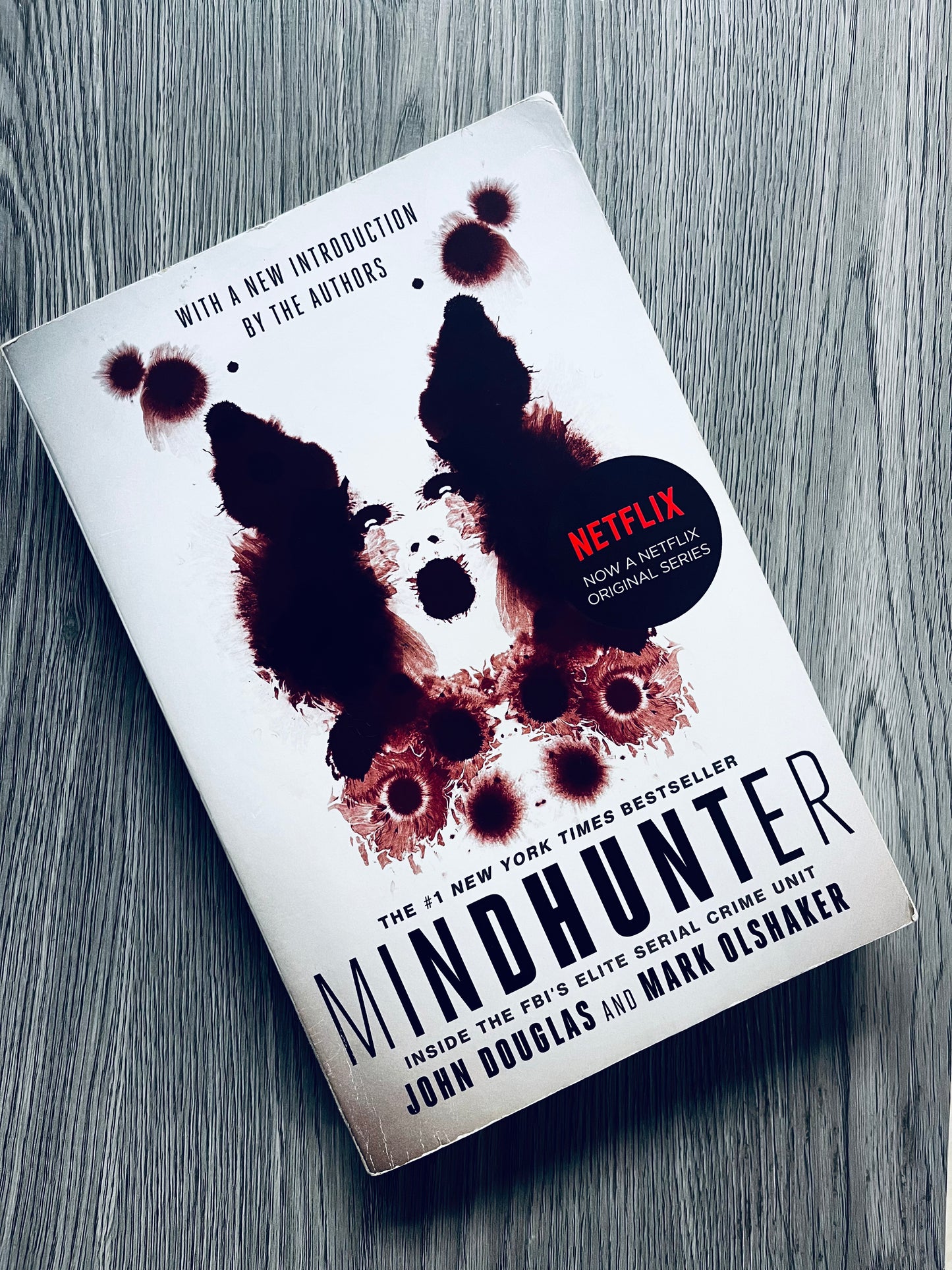 Mindhunter: Inside the FBI's Elite Serial Crime Unit by John Douglas-Used