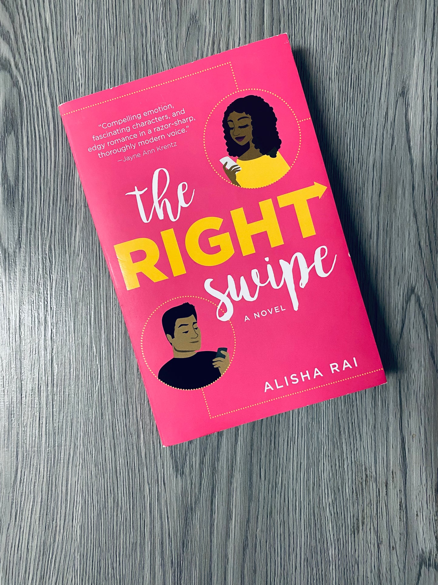 The Right Swipe (Modern Love #1) by Alisha Rai-Used