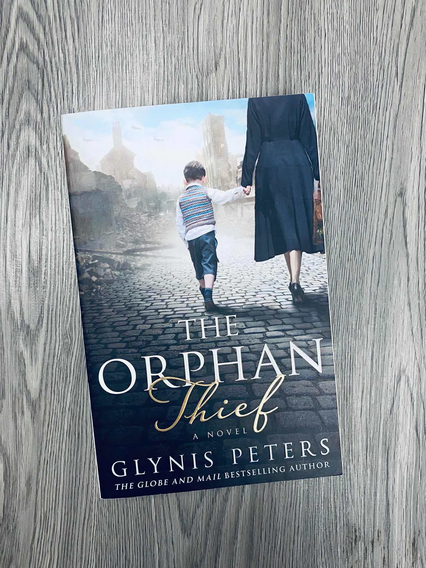 The Orphan Thief by Glynis Peters-Used
