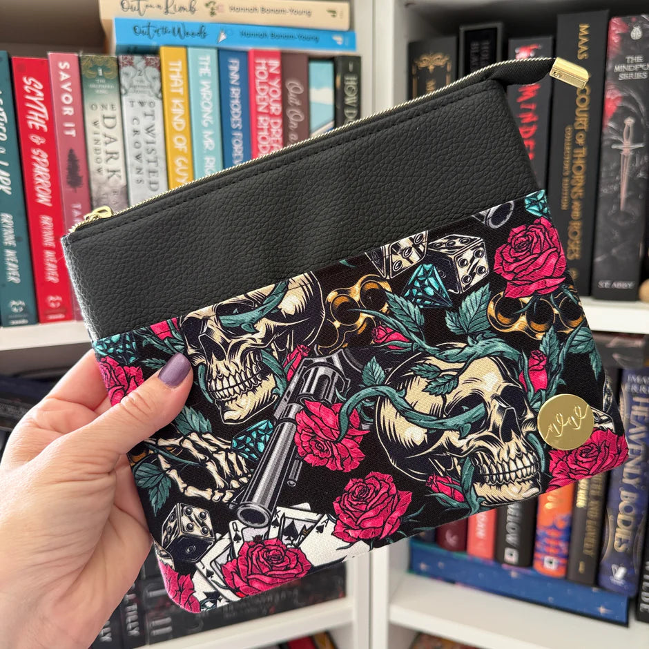 Horizontal Zipper Ereader Sleeves by Visuallyvee
