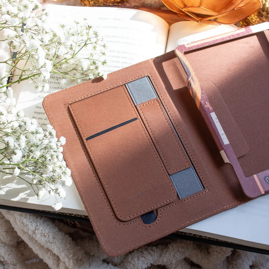 Meaggie Moos-Kindle Basic Case