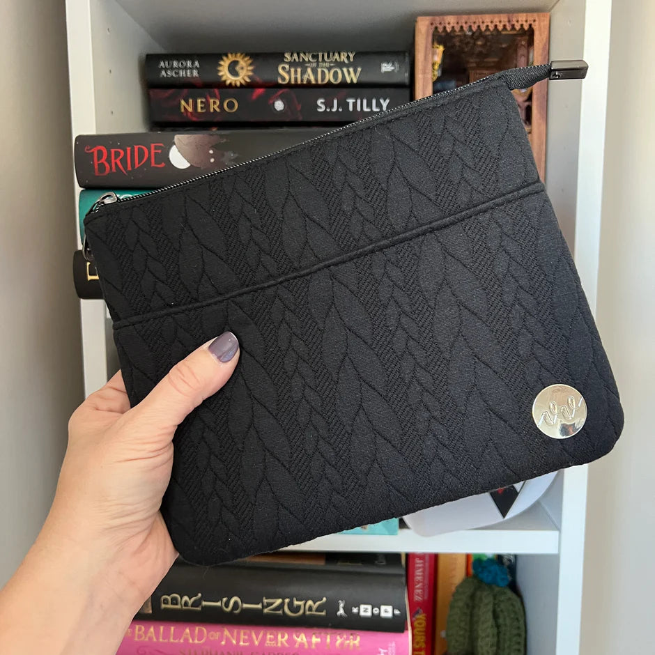 Horizontal Zipper Ereader Sleeves by Visuallyvee