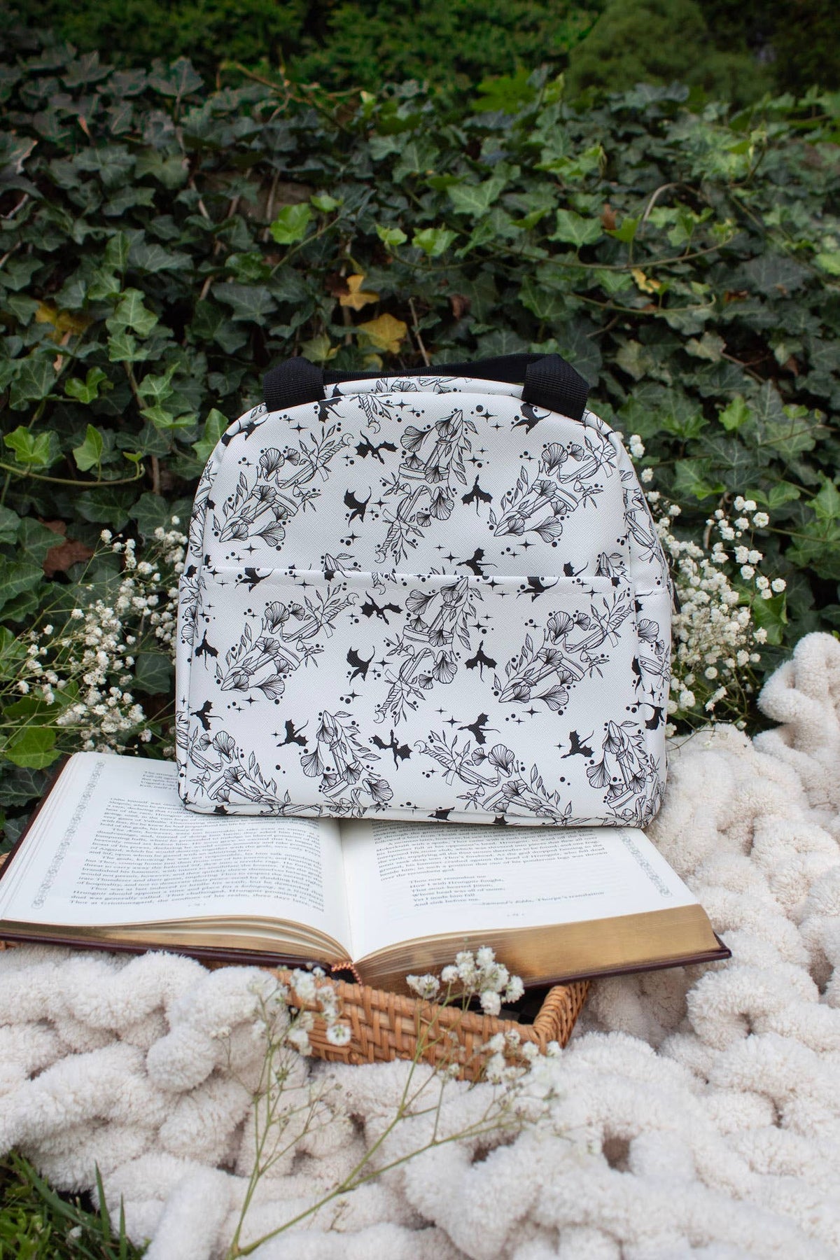 Ivory Swords | Bookish Insulated Lunch Tote