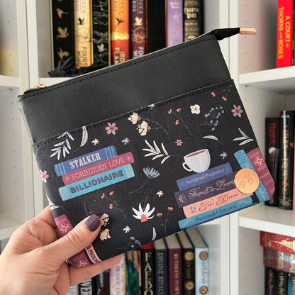 Horizontal Zipper Ereader Sleeves by Visuallyvee
