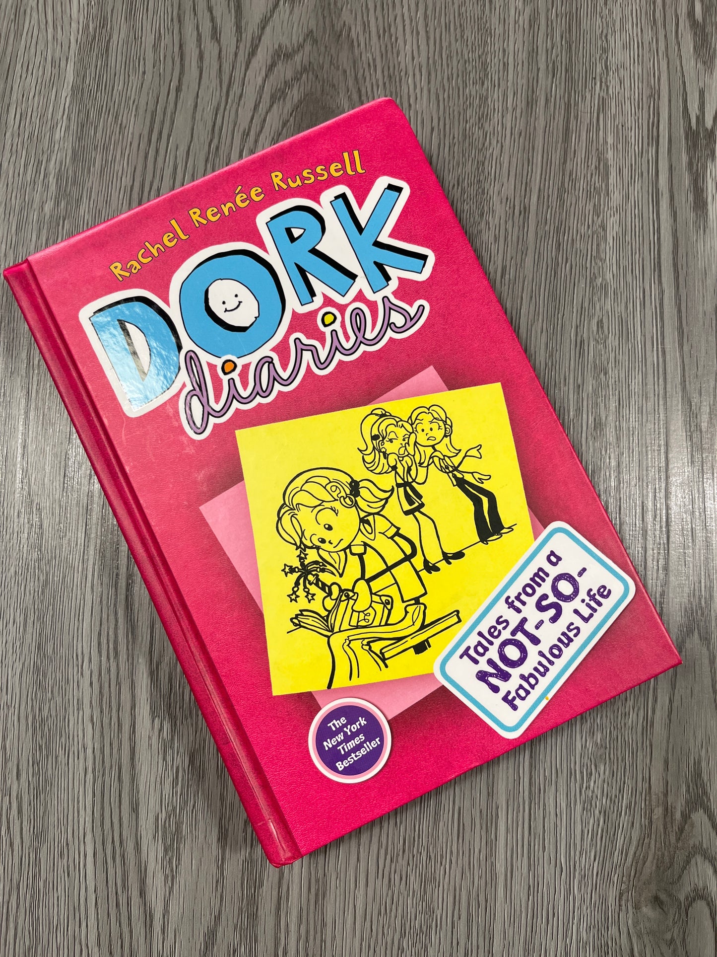 Dork Diaries by Rachel Reneé Russell - Used