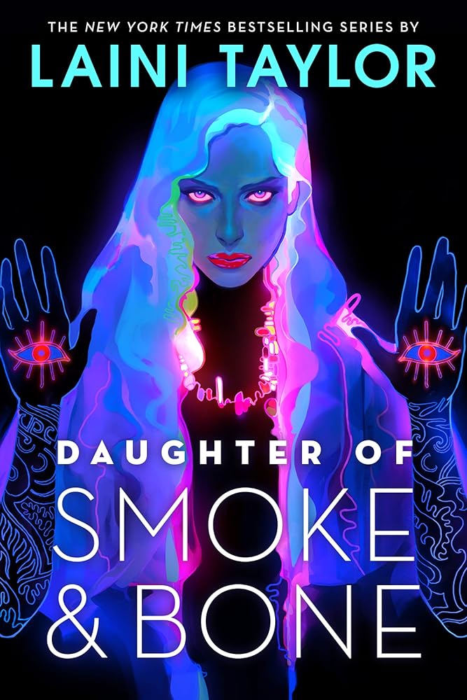 Daughter of Smoke & Bone (Daughter of Smoke & Bone, 1) cover image