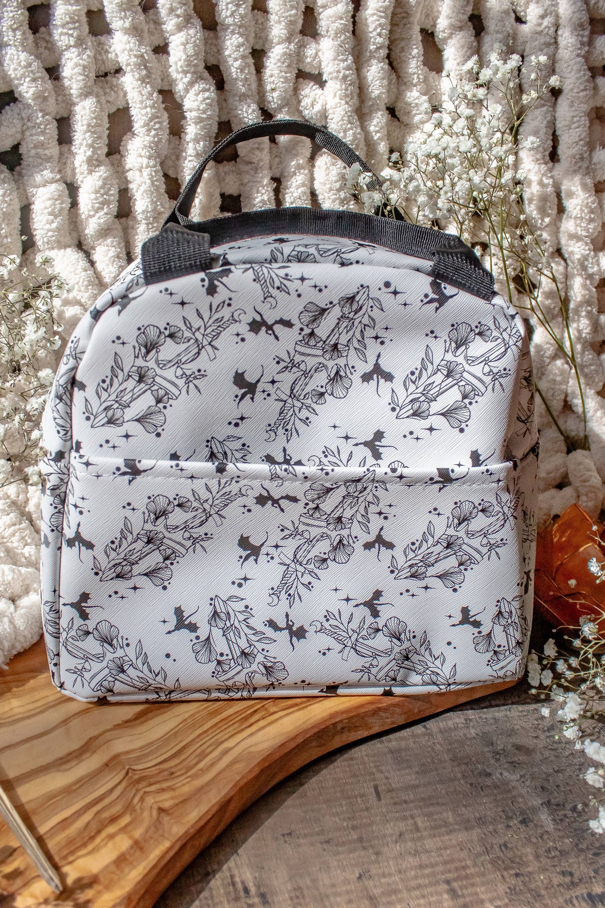 Ivory Swords | Bookish Insulated Lunch Tote