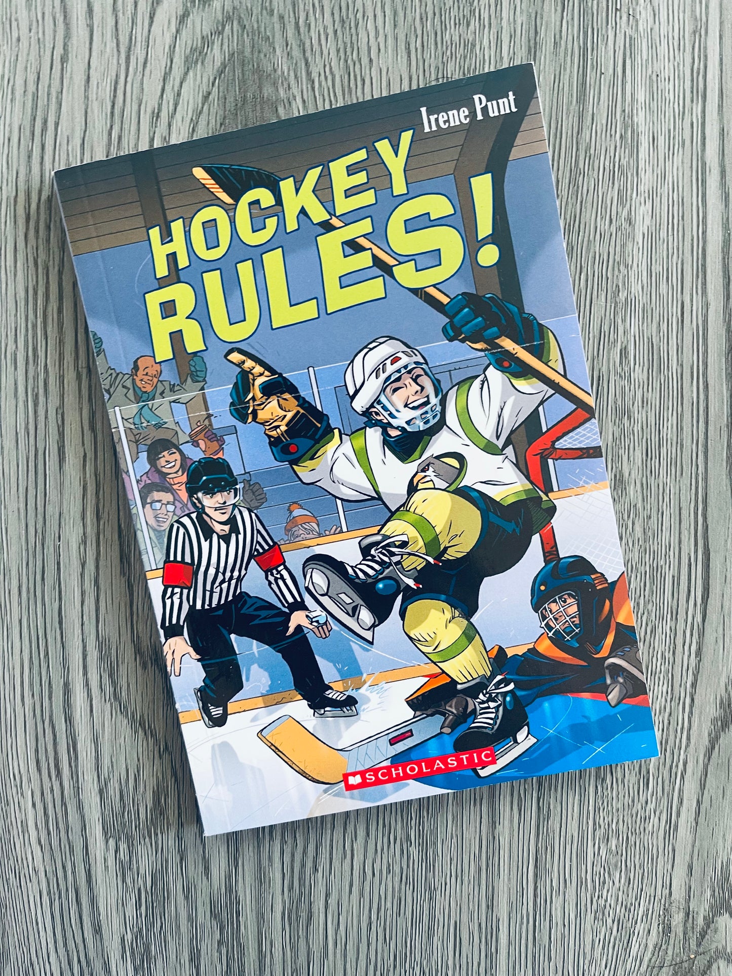 Hockey Junior Series by Irene Punt-Used
