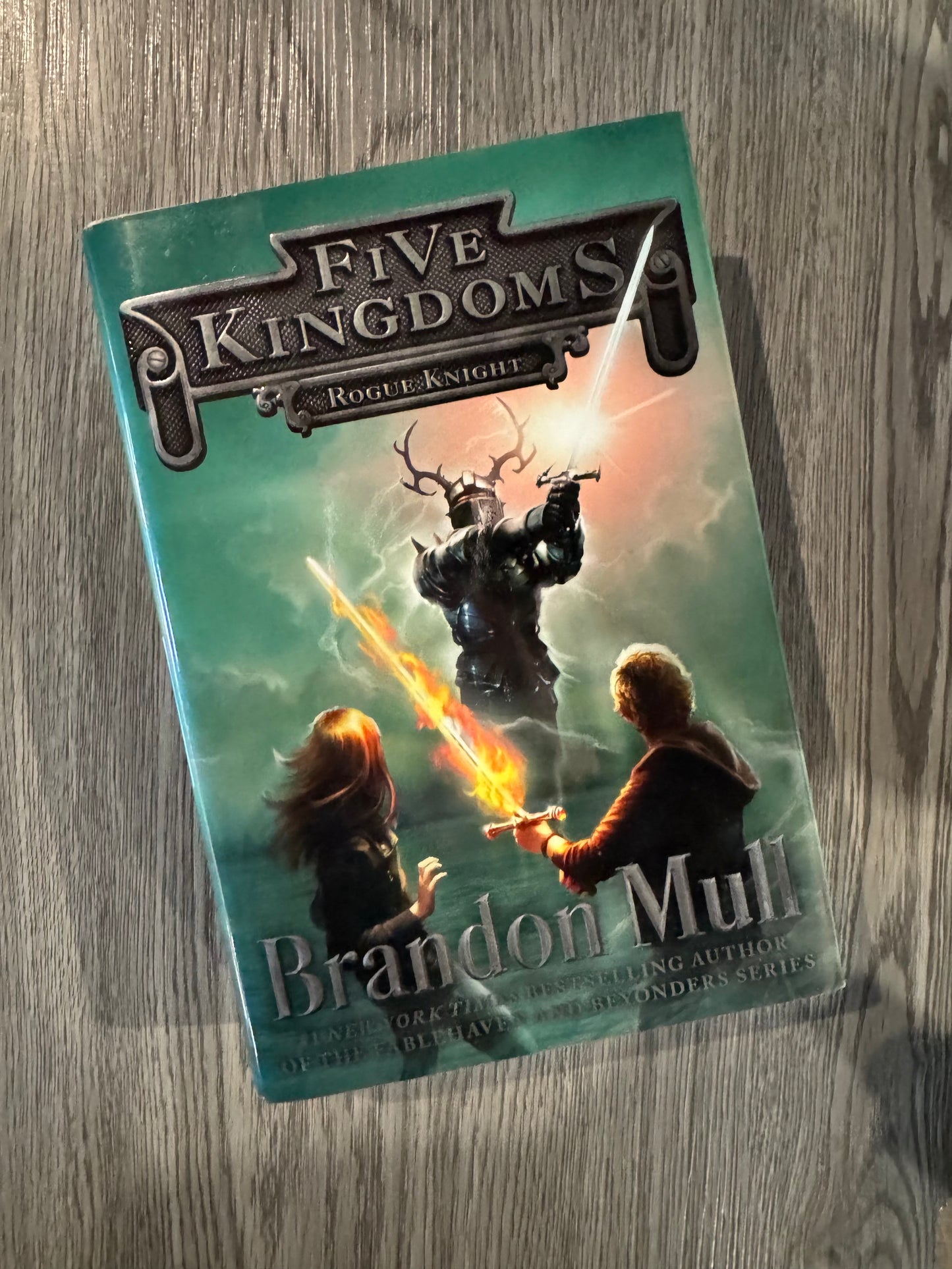 The Rogue Knight ( Five Kingdoms #2) by Brandon Mull-Hardcover Used