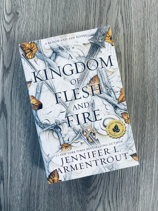 A Kingdom of Flesh and Fire (Blood and Ash #2) by Jennifer L. Armentrout-Used