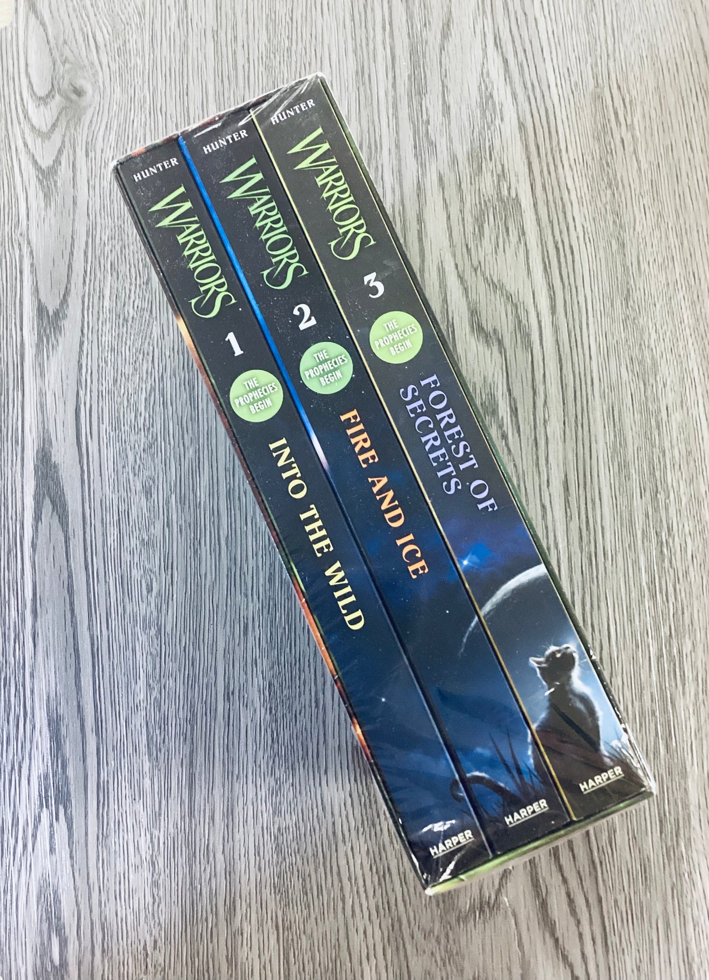 Warriors by Erin Hunter-Used