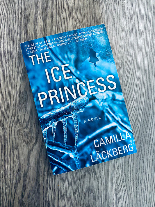 The Ice Princess ( Fjällbacka #1) by Camilla Lackberg