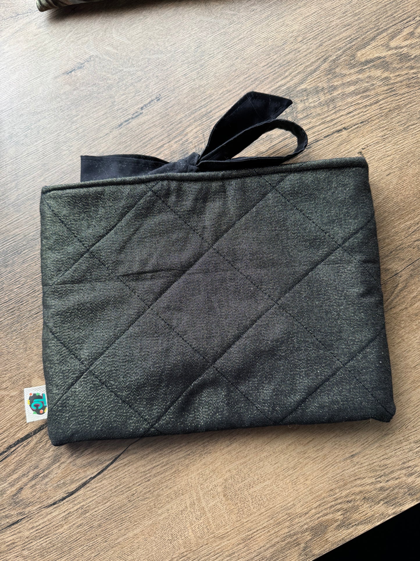 Bowed Book Sleeves-Totally Crafty